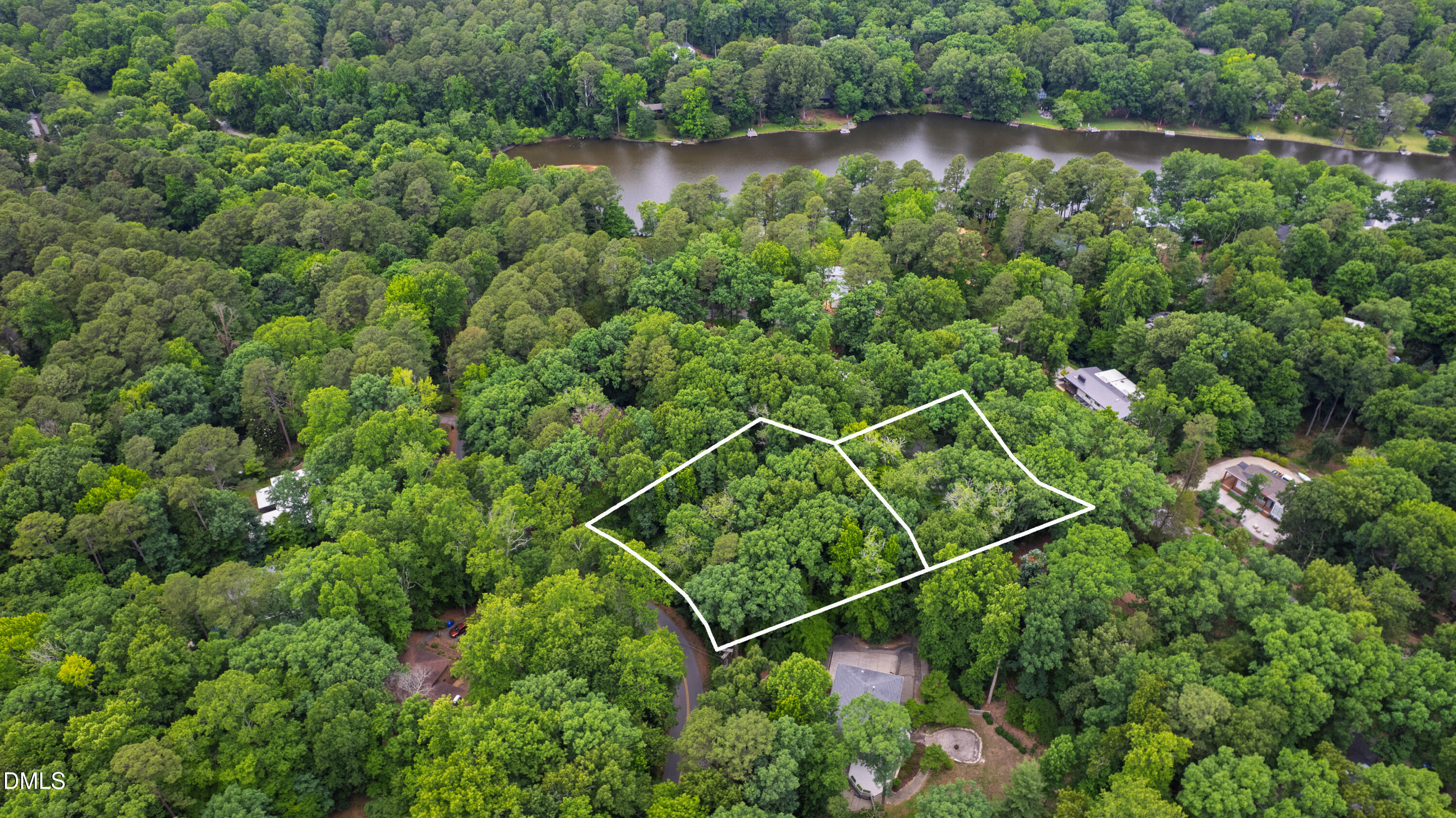 321 Woodhaven Road Property Photo 3