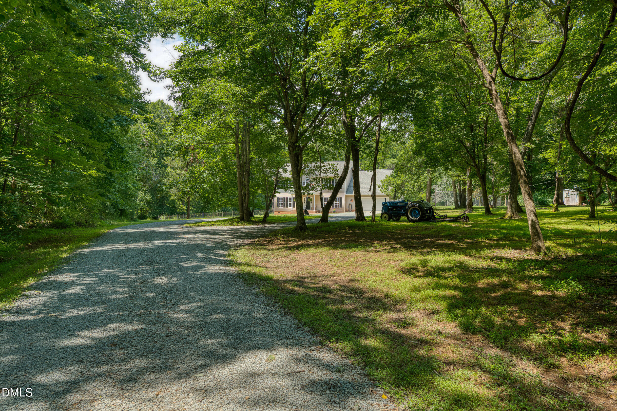 5901 Nicks Road Property Photo 2