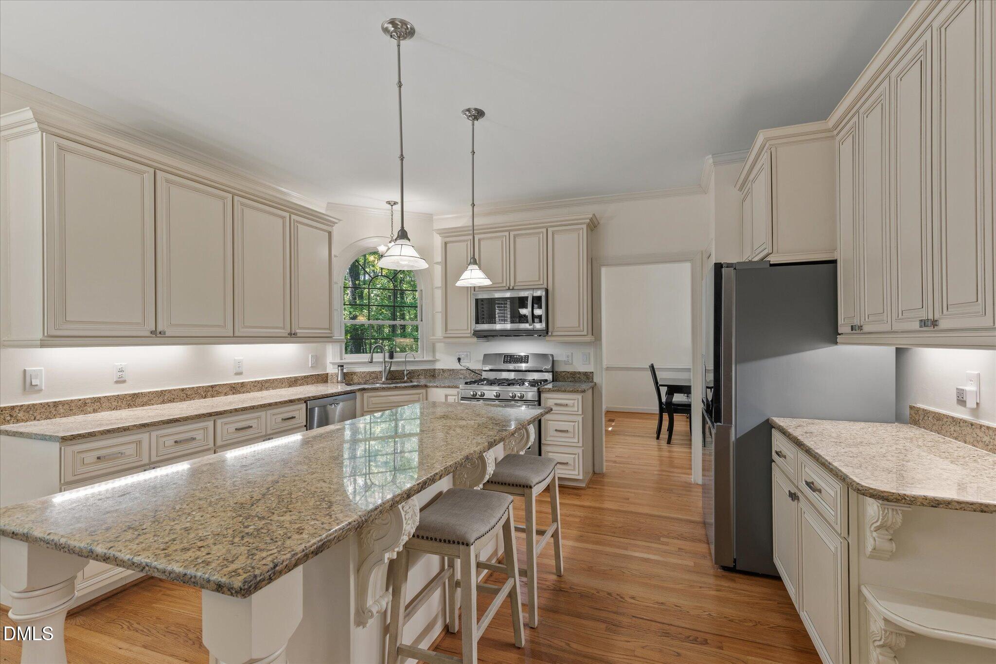 2509 Barton Ridge Court Property Photo 16