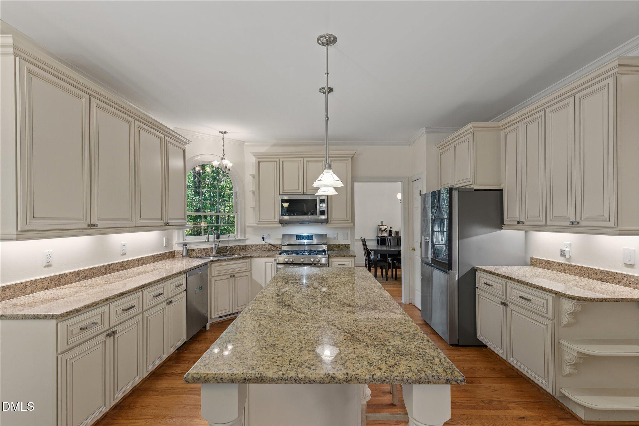 2509 Barton Ridge Court Property Photo 17