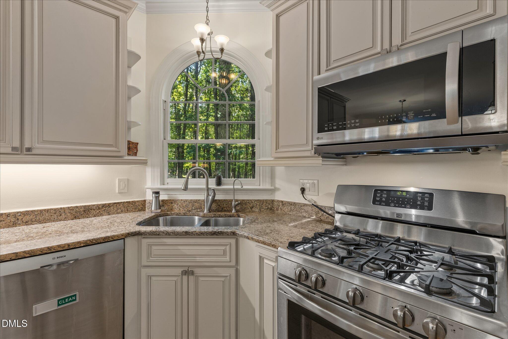 2509 Barton Ridge Court Property Photo 19