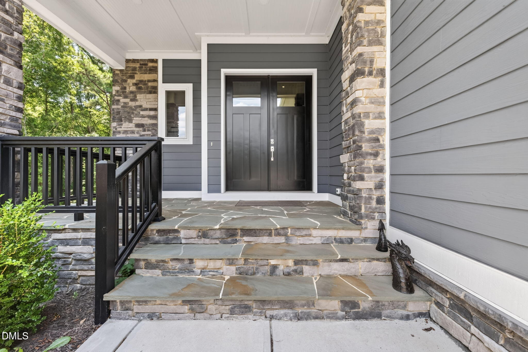 58 Arrezzo Drive Property Photo 4