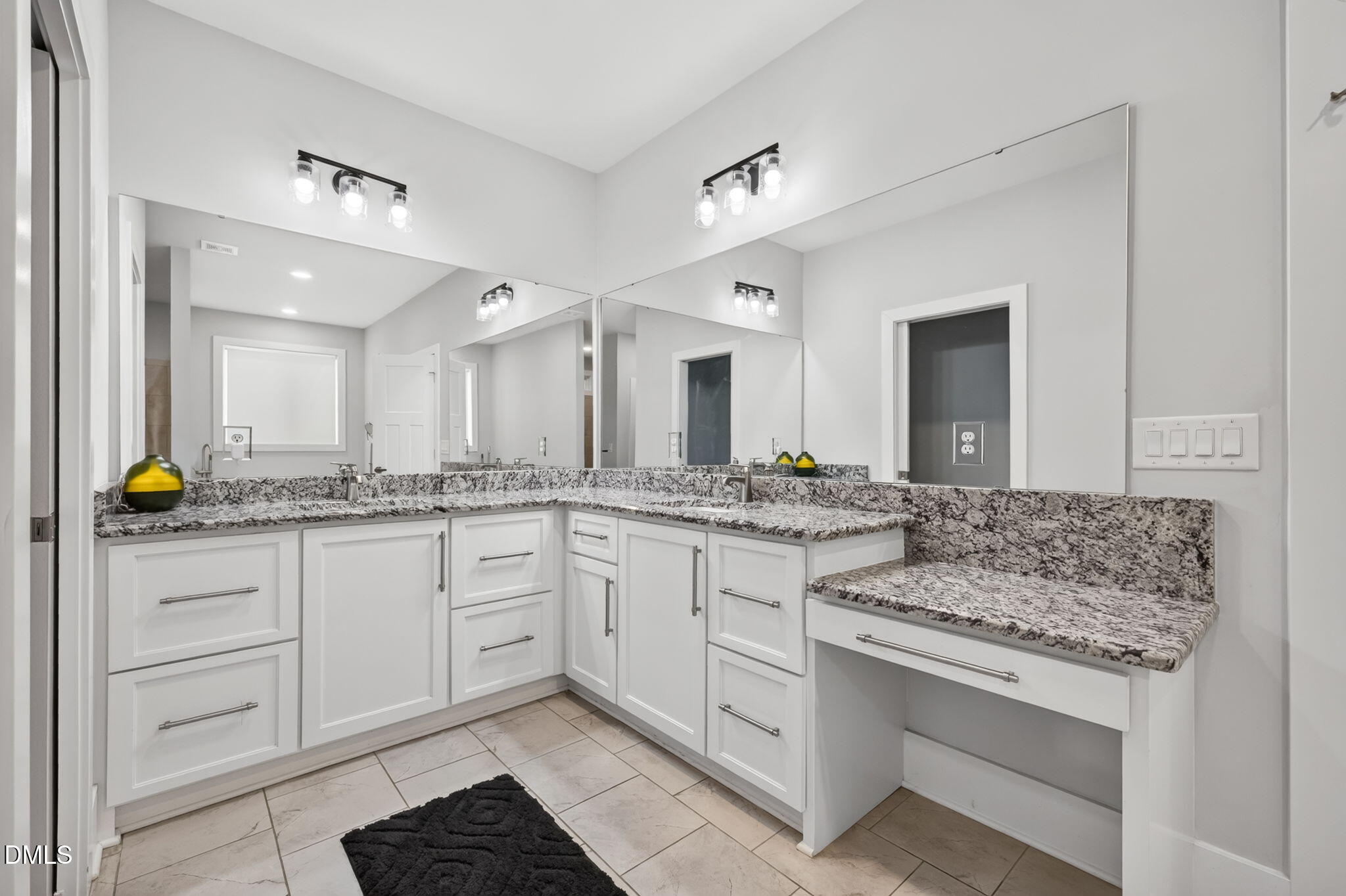 58 Arrezzo Drive Property Photo 29