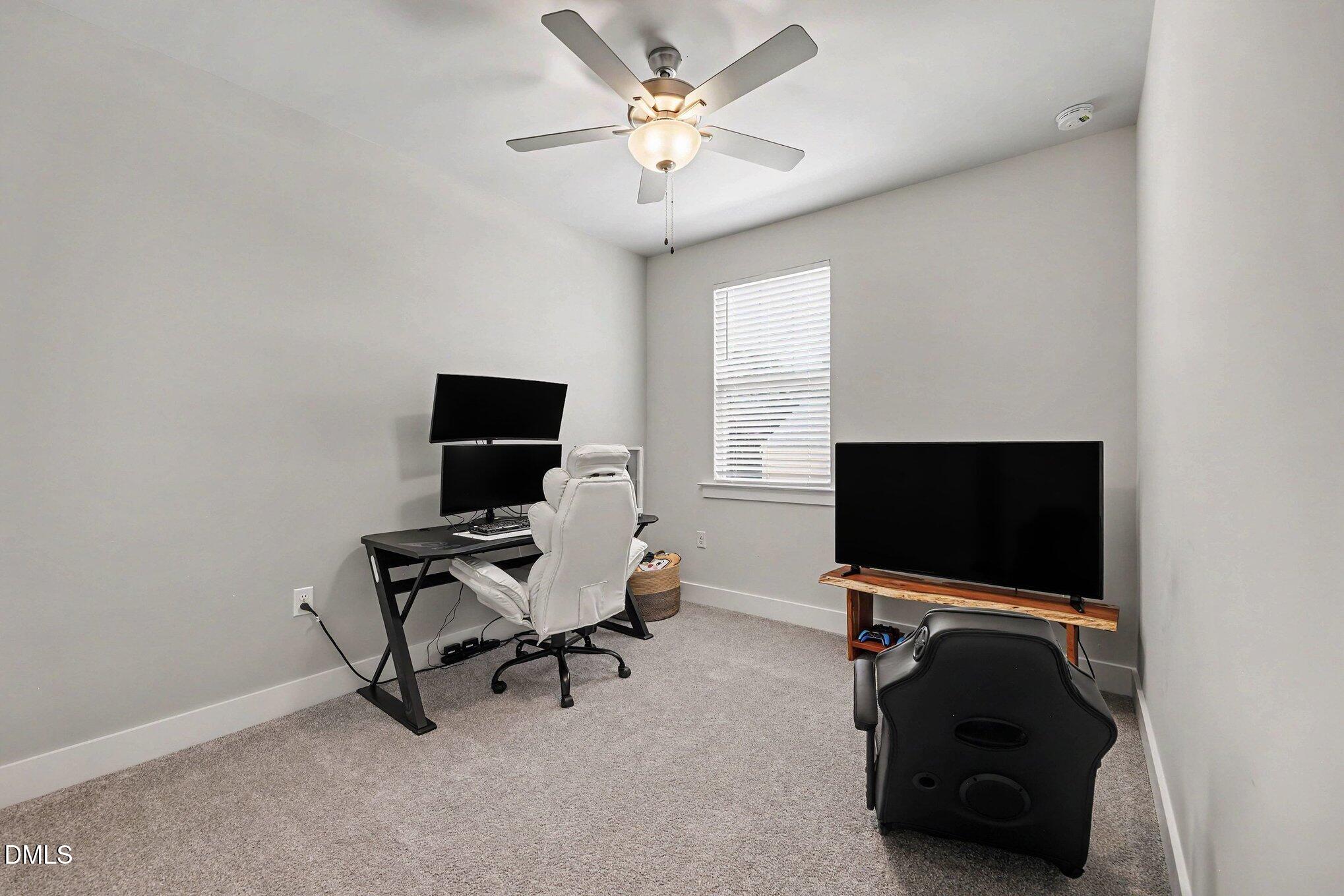 351 Fast Pitch Lane Property Photo 5