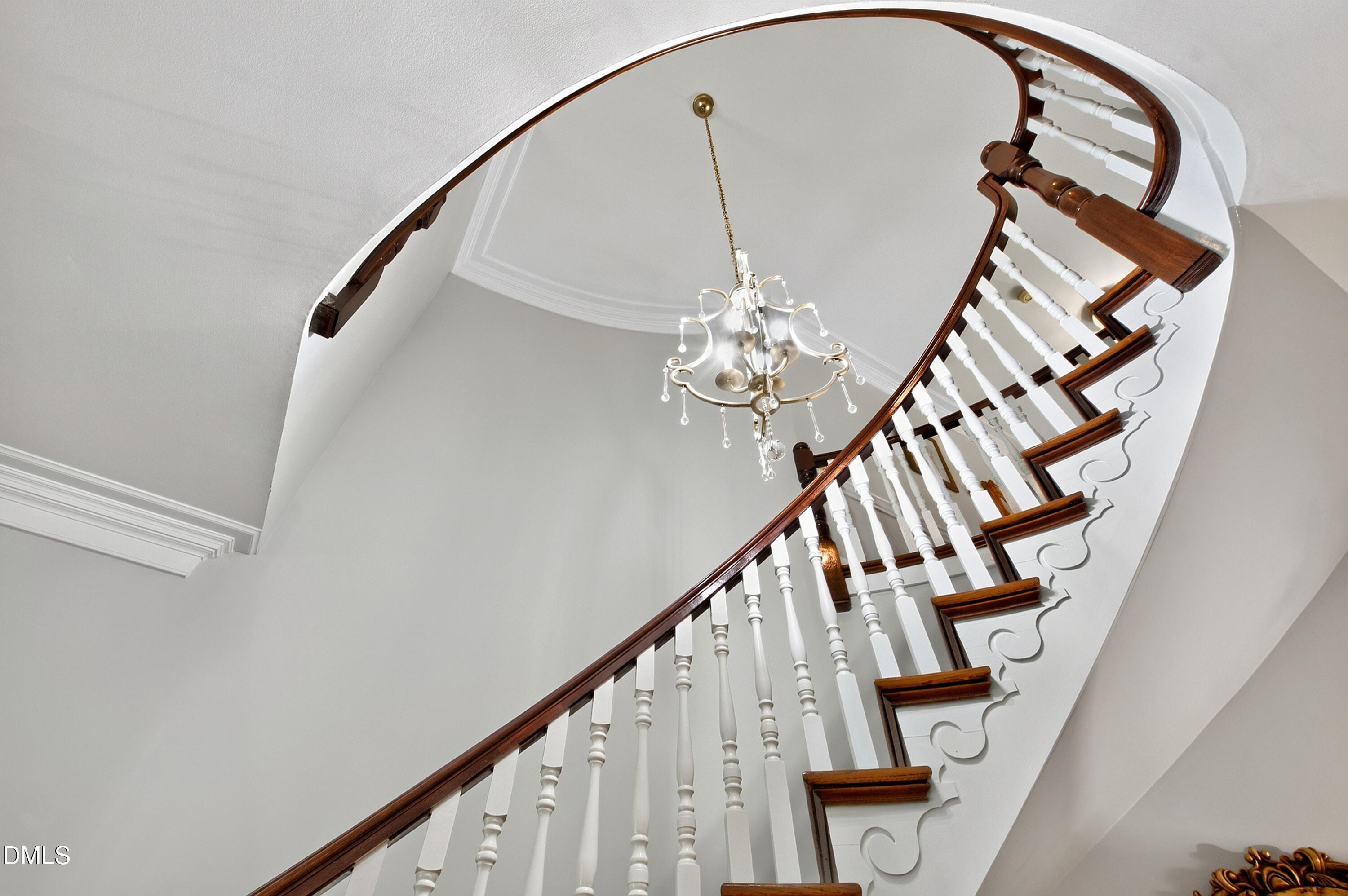 200 Edinburgh Drive A Property Photo 44