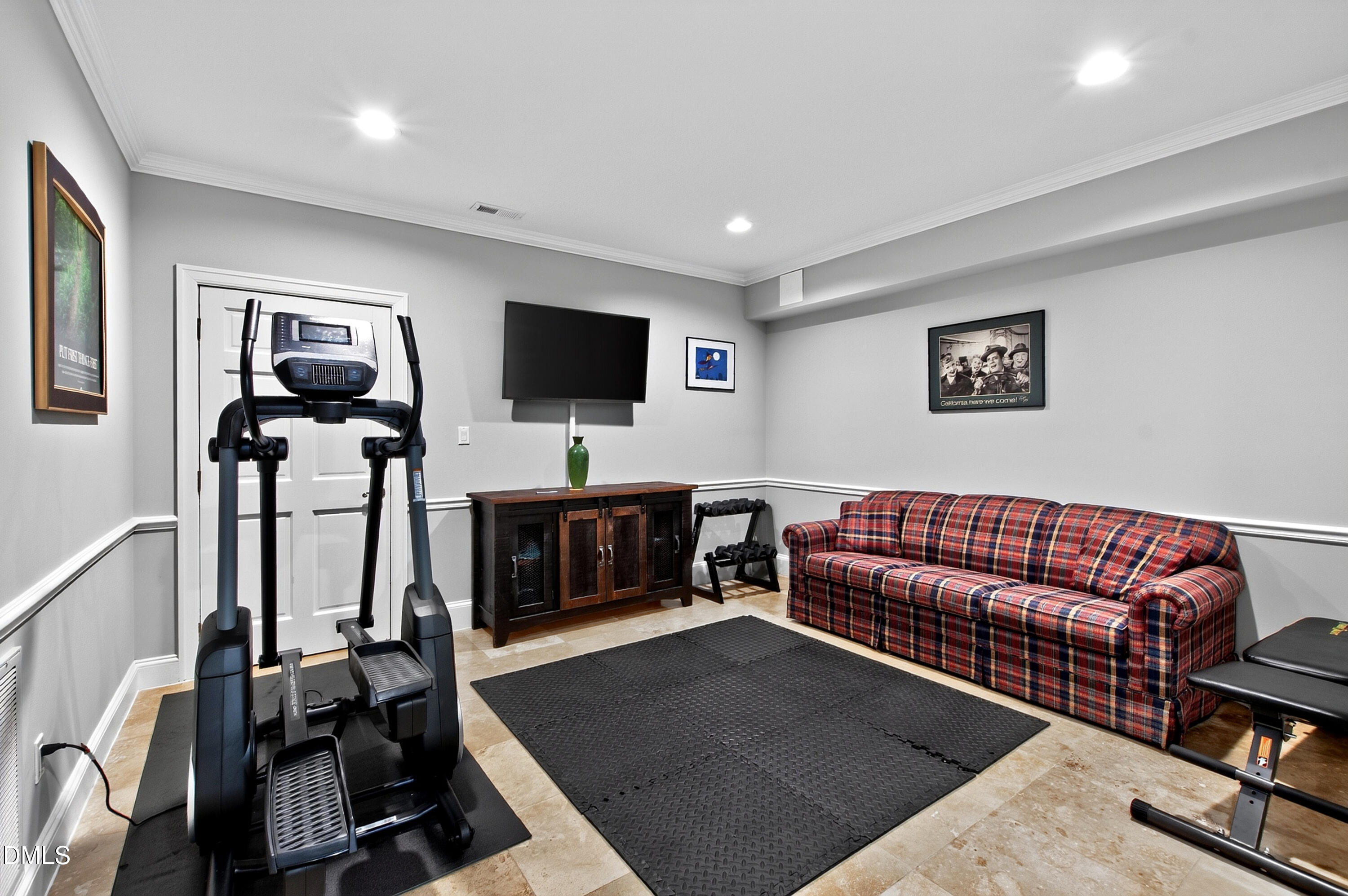 200 Edinburgh Drive A Property Photo 78