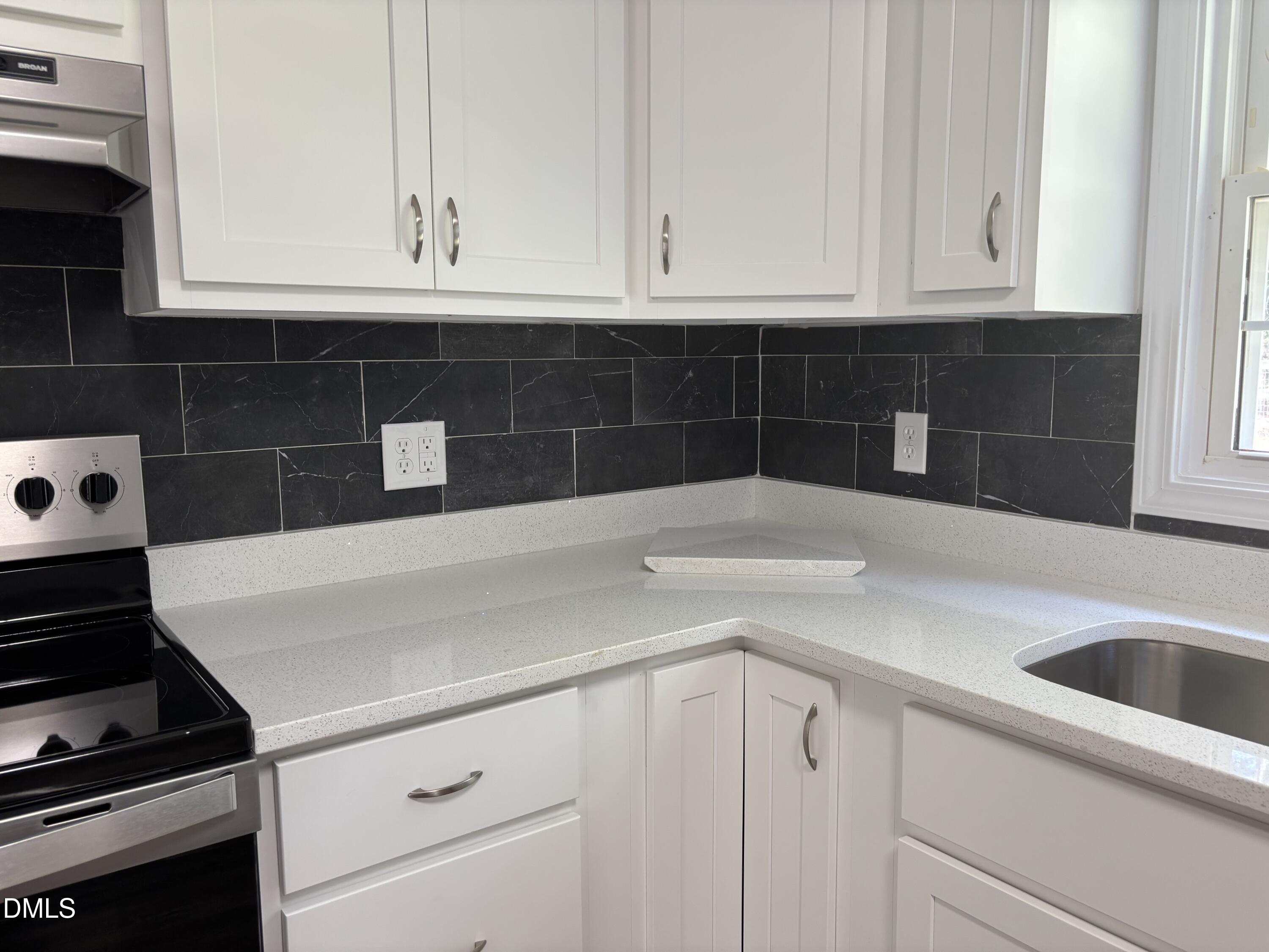 349 Strickland Hinton Road Property Photo 8