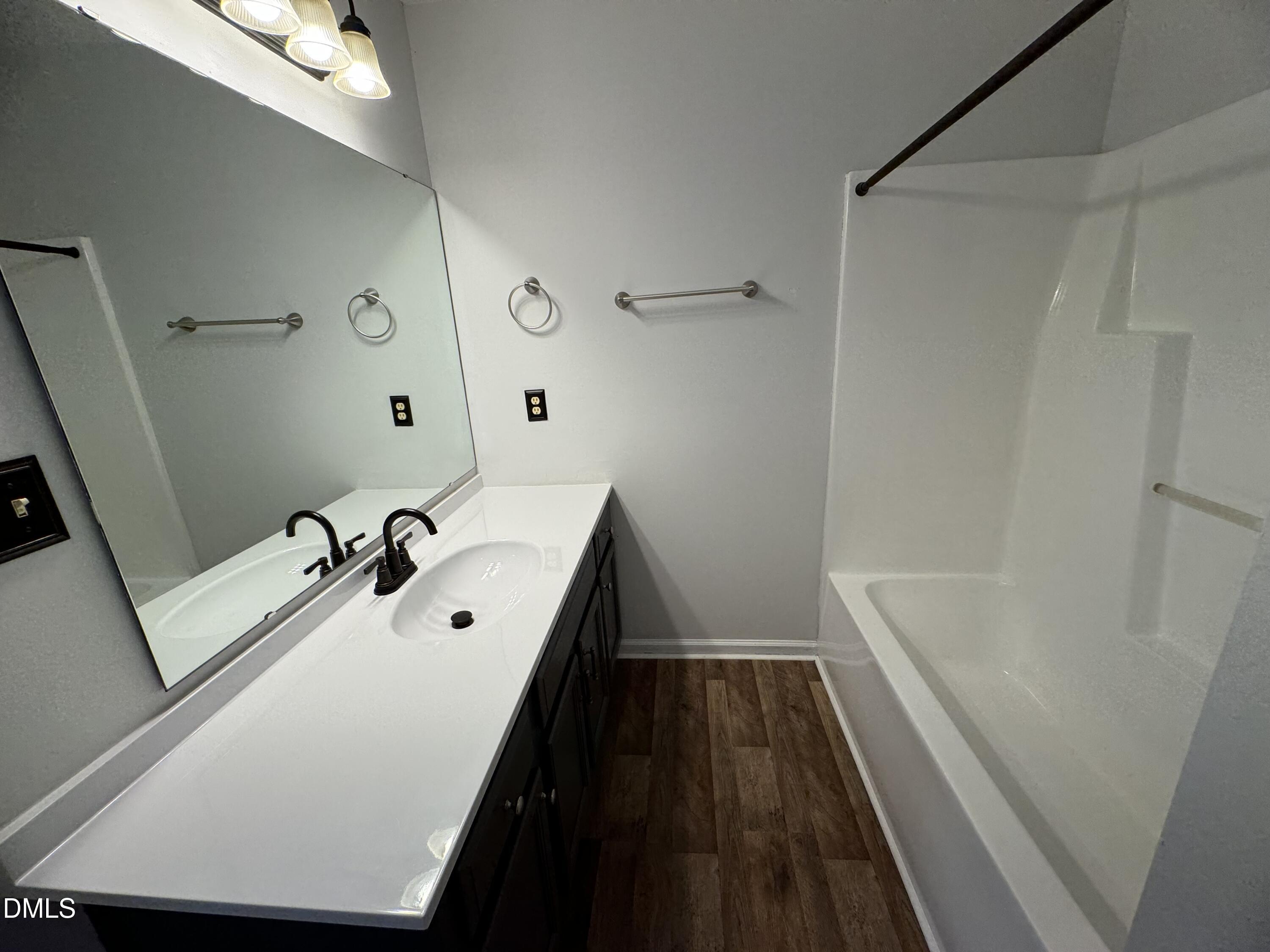 4804 Tanglewood Oaks Street Property Photo 9