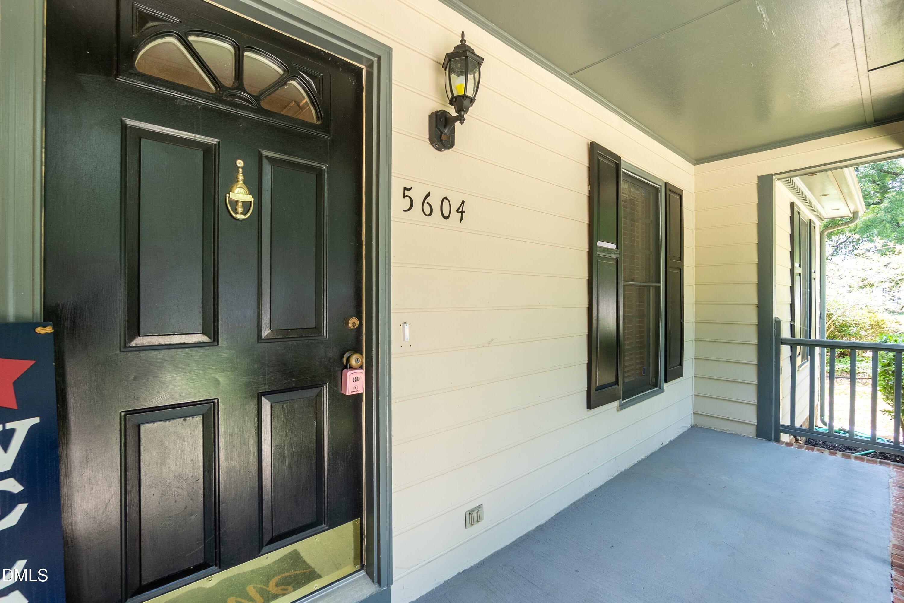 5604 Spring Pines Way Property Photo 2