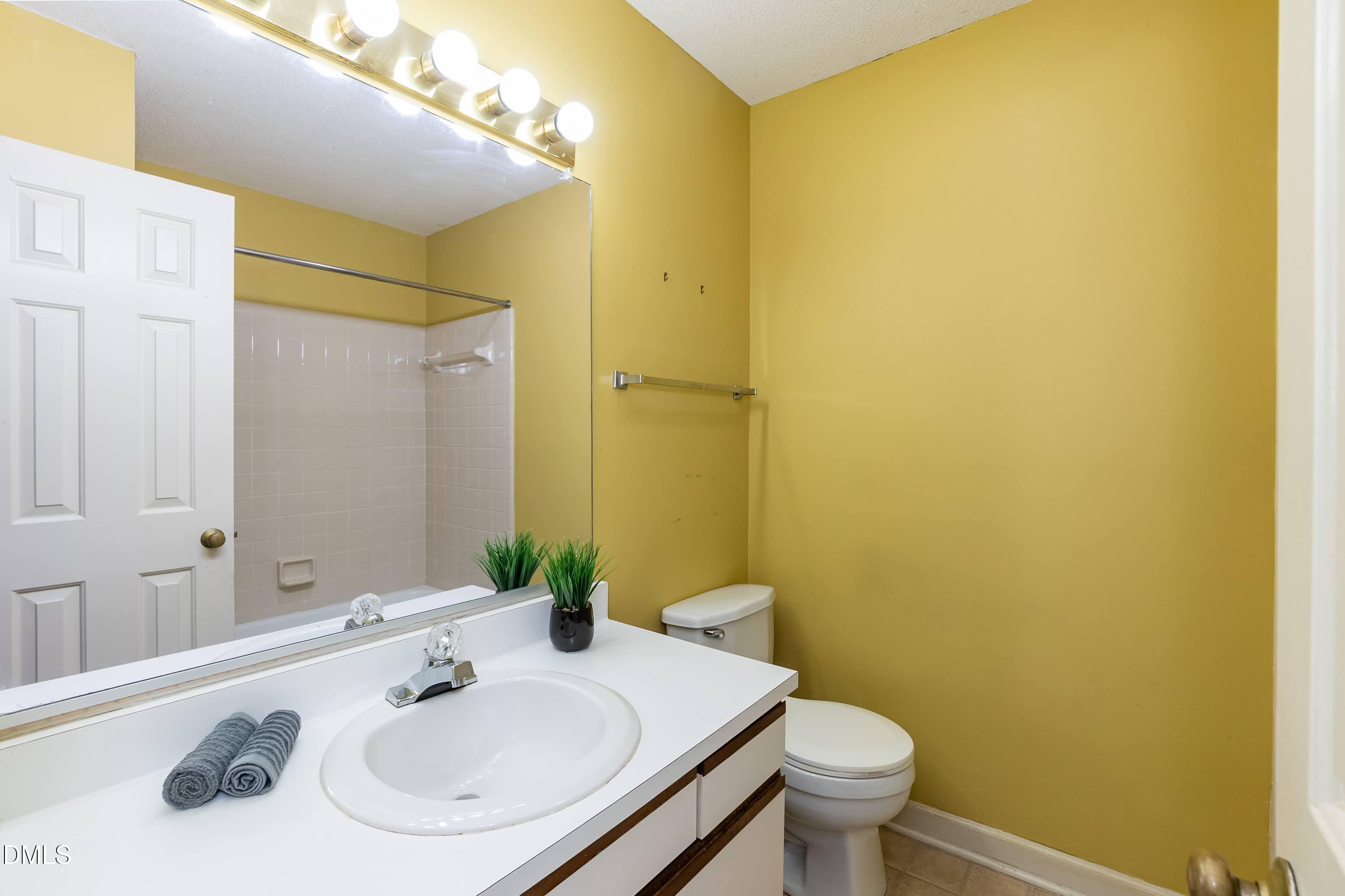5604 Spring Pines Way Property Photo 14