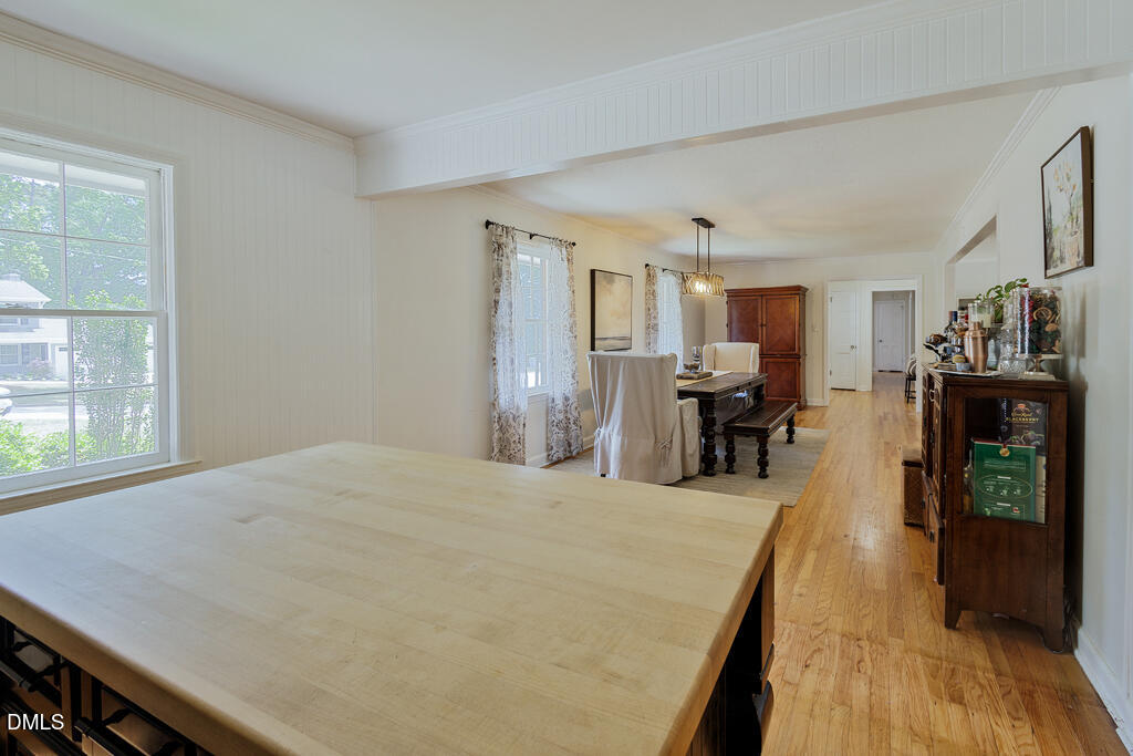 1901 Hillock Drive Property Photo 7