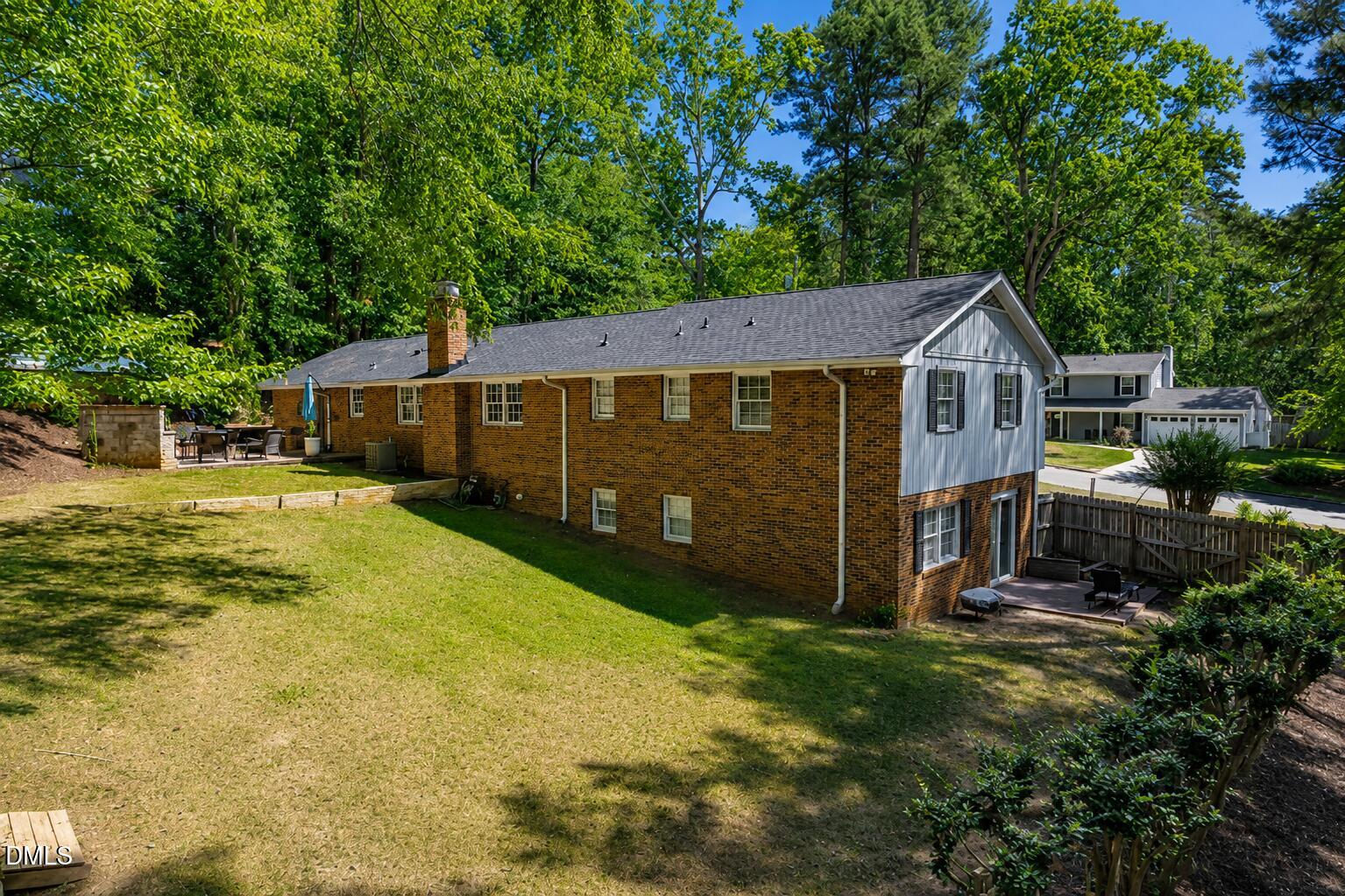 1901 Hillock Drive Property Photo 28