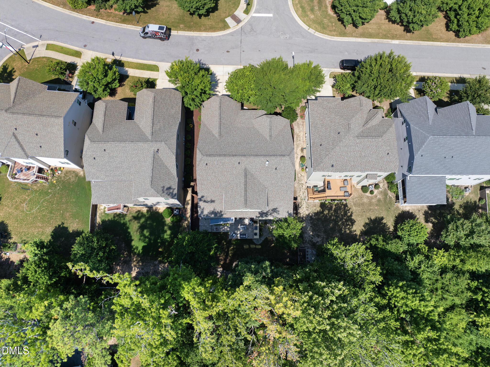 5116 Trembath Lane Property Photo 5