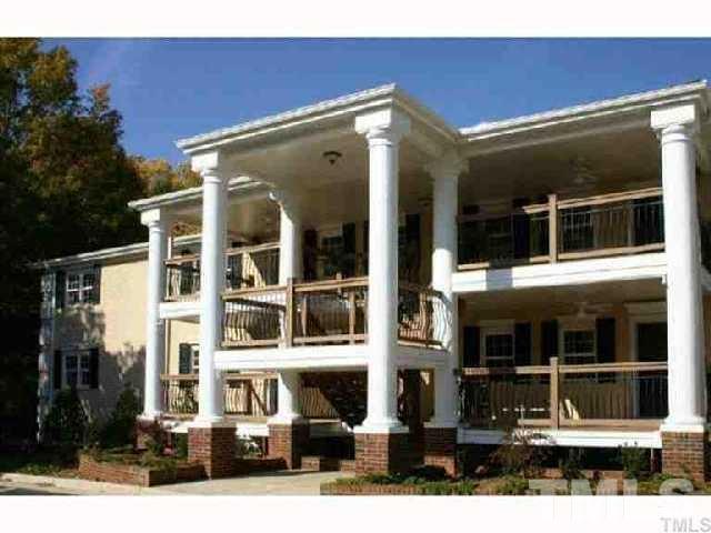 720 Bilyeu Street 301 Property Photo 1