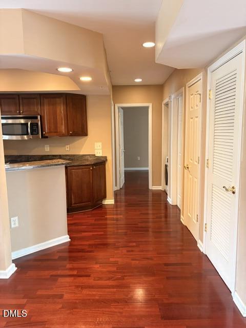 720 Bilyeu Street 301 Property Photo 5