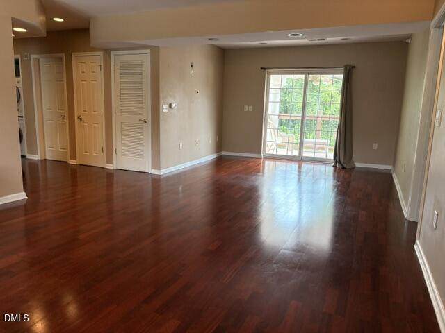 720 Bilyeu Street 301 Property Photo 6