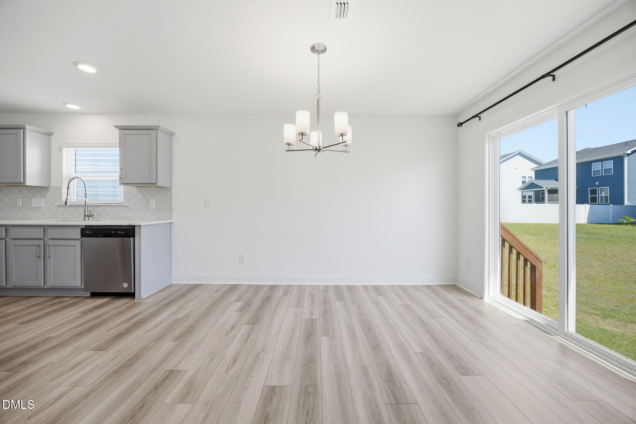 241 Steer Street Property Photo 9