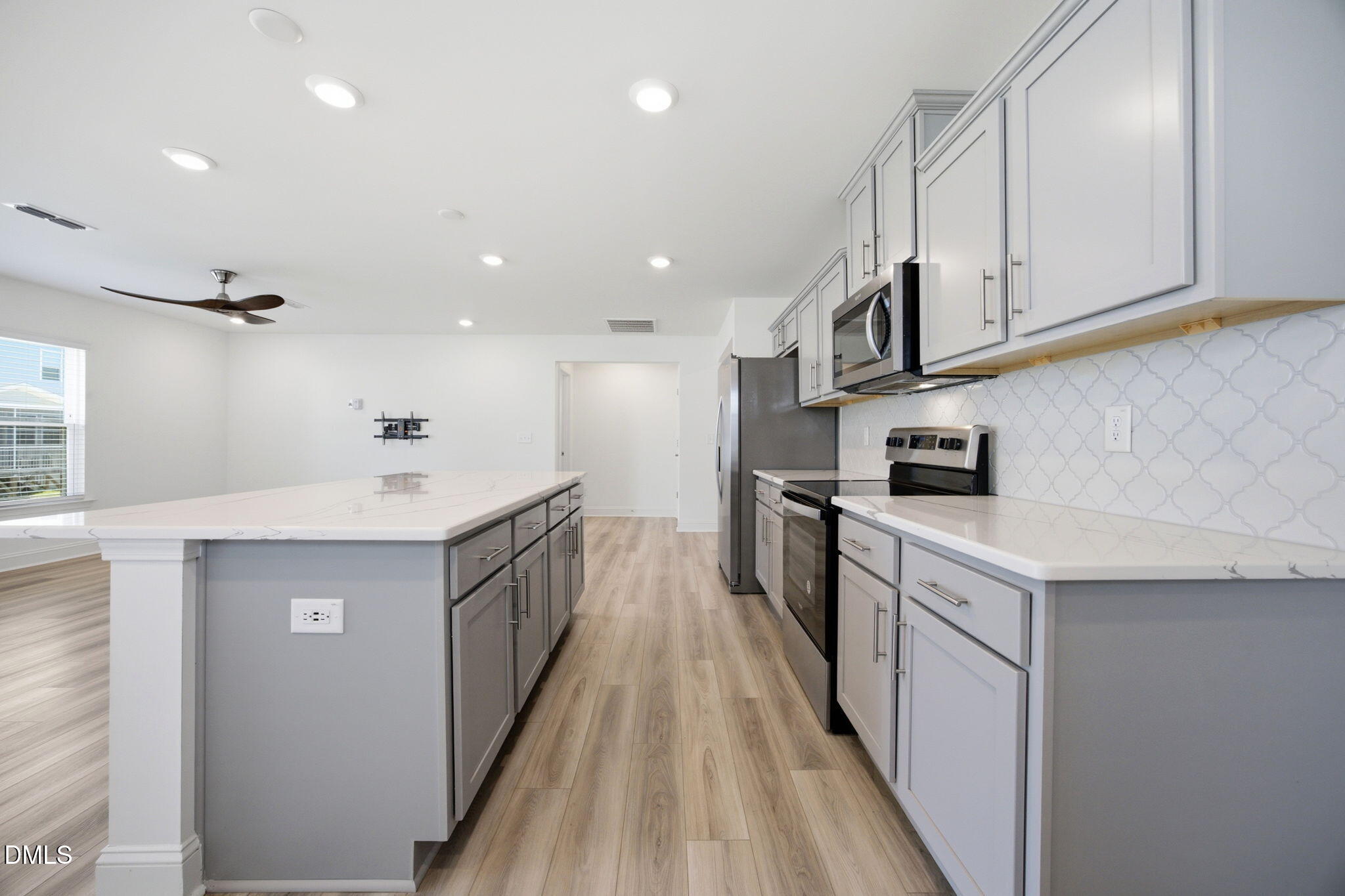 241 Steer Street Property Photo 10
