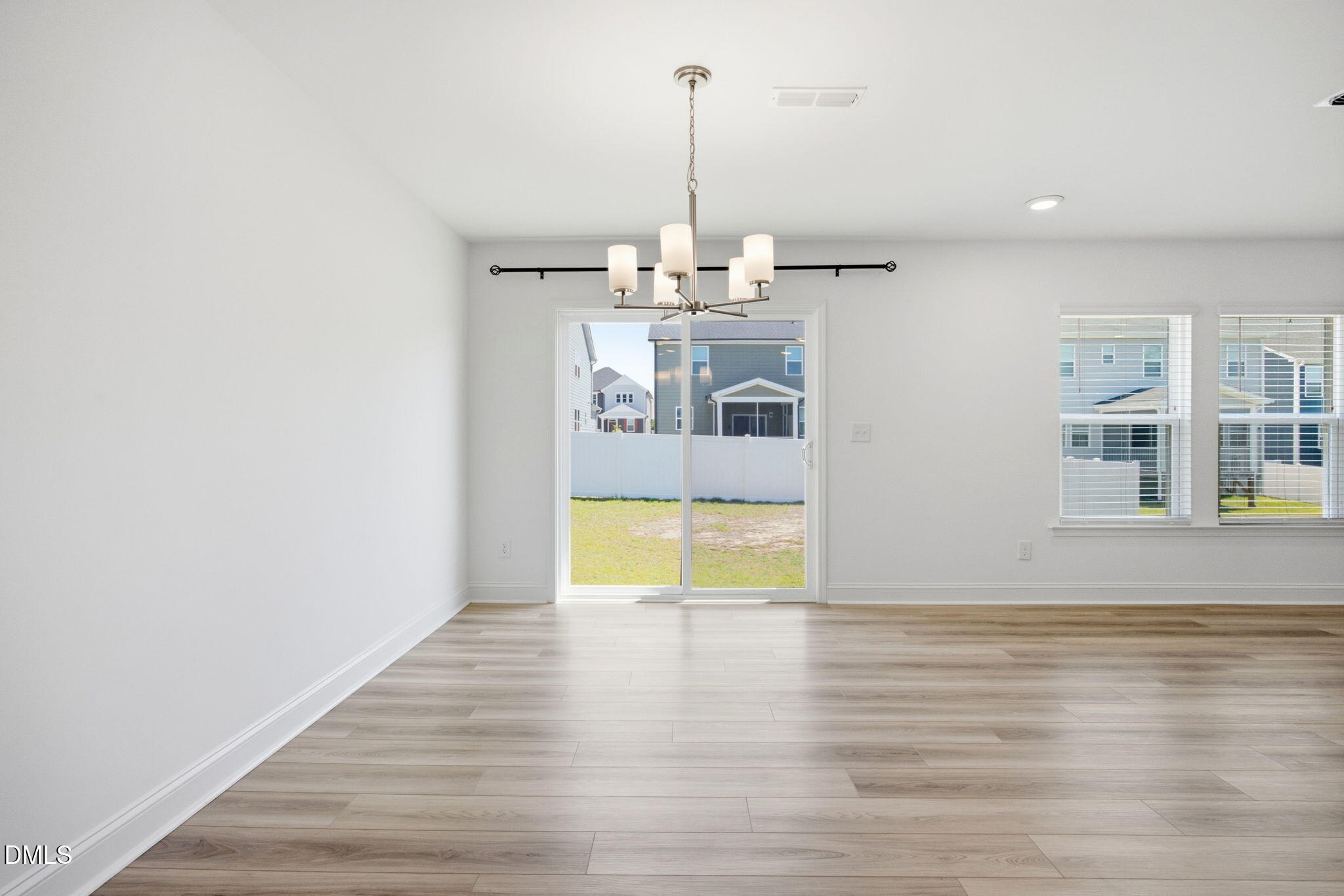 241 Steer Street Property Photo 10