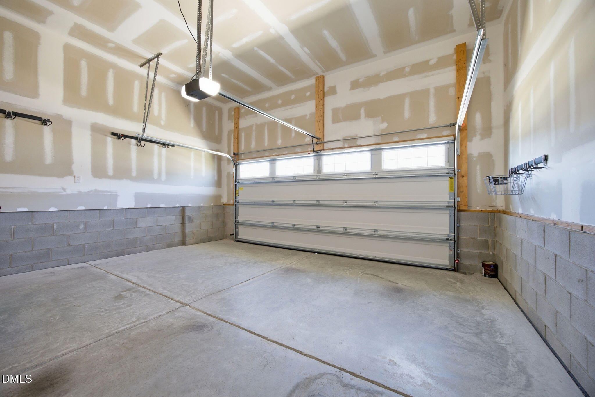 241 Steer Street Property Photo 28