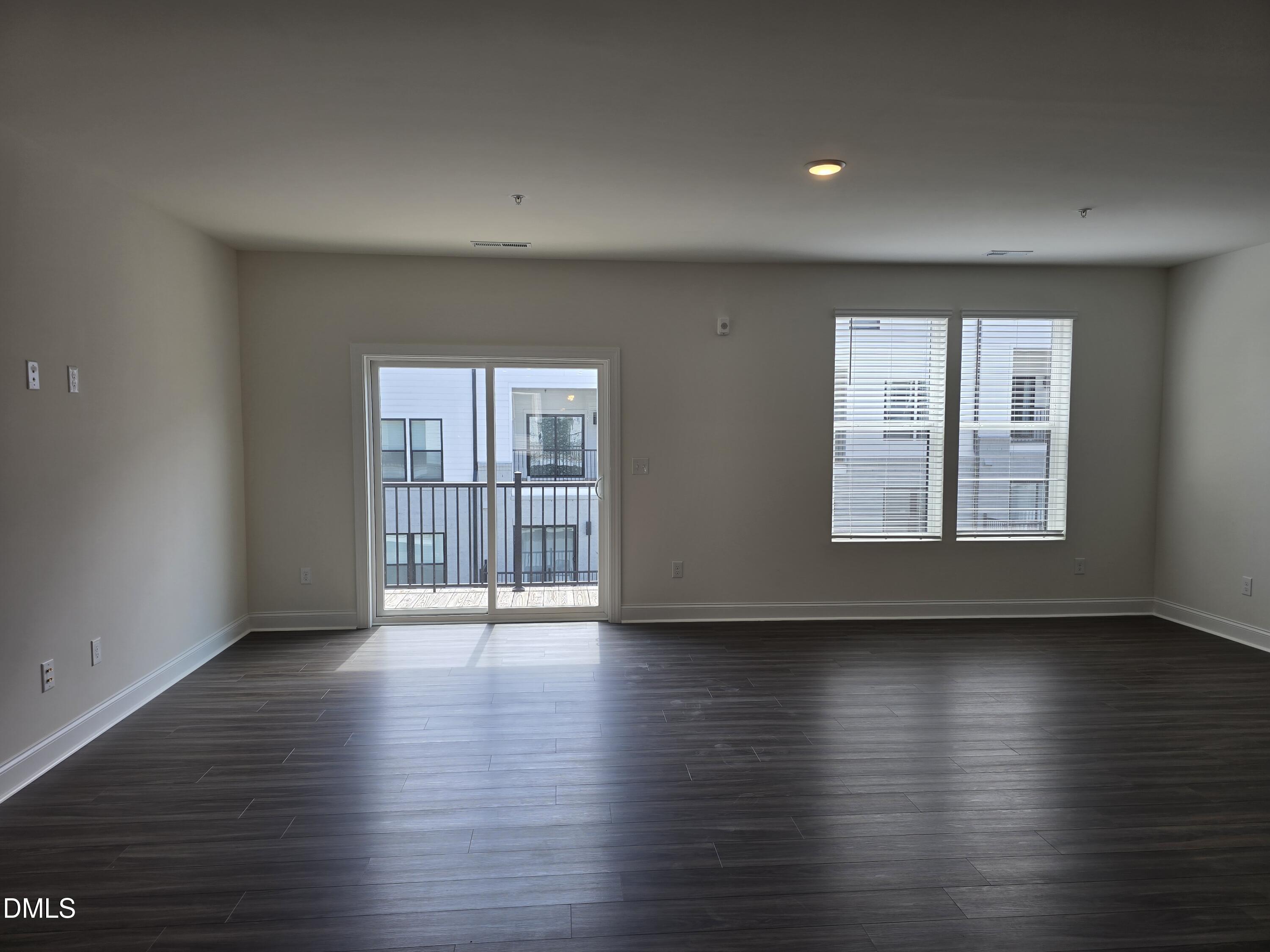 109 Ailey Brook Way 200 Property Photo 5