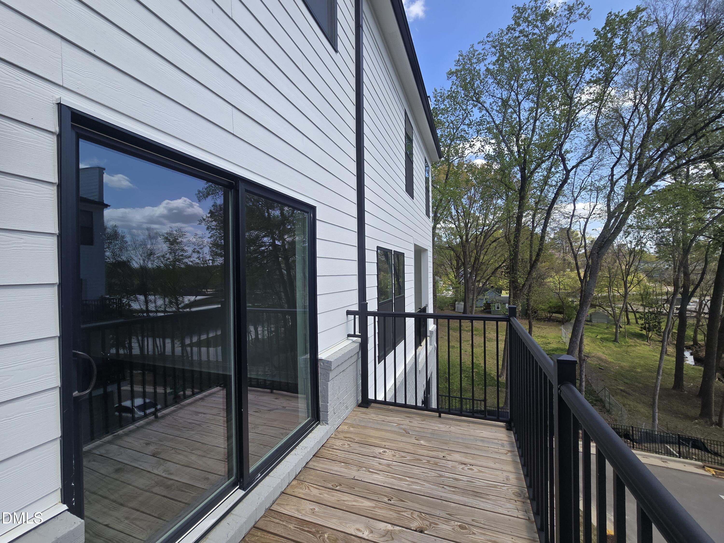 109 Ailey Brook Way 200 Property Photo 6