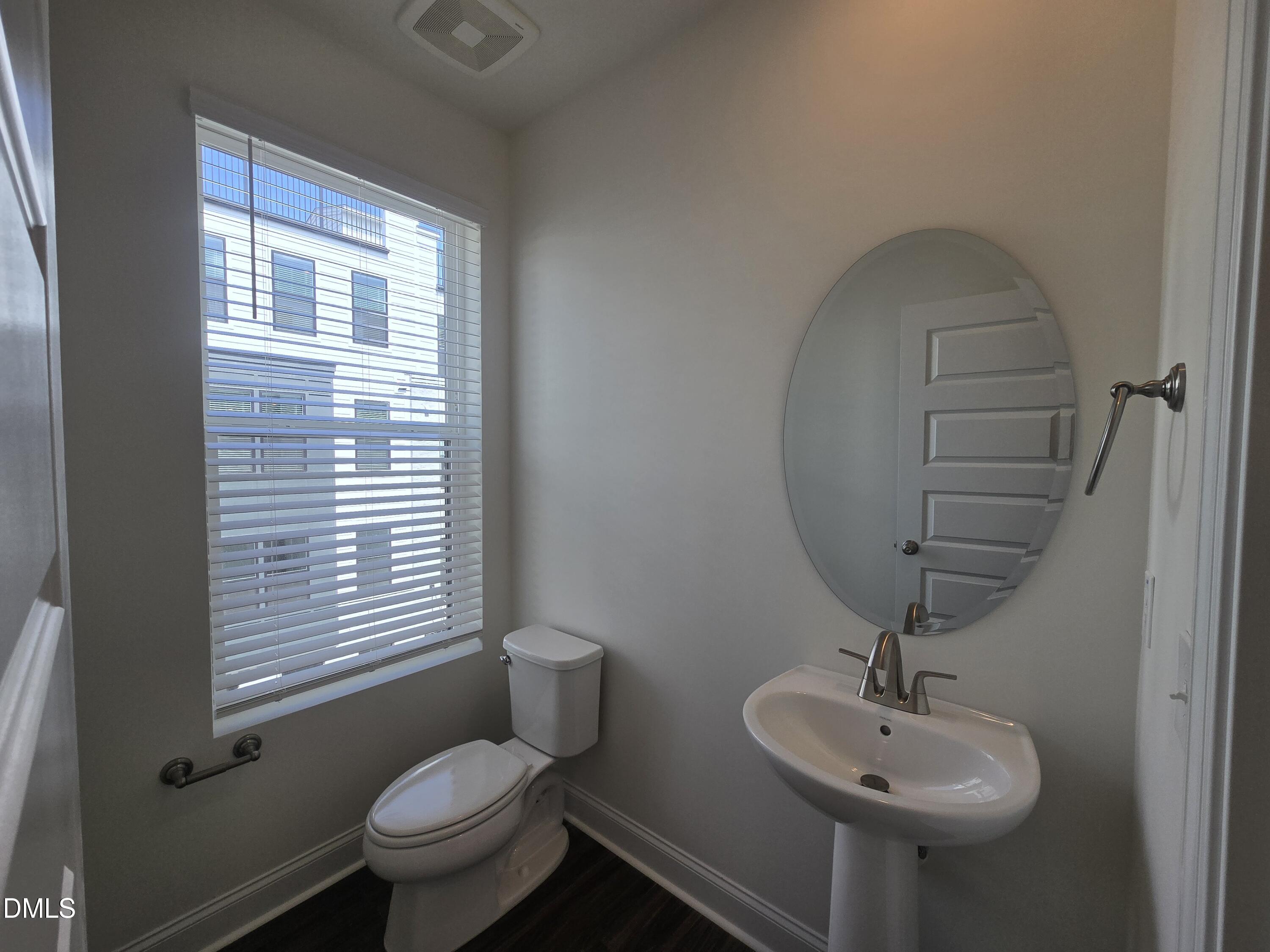 109 Ailey Brook Way 200 Property Photo 10