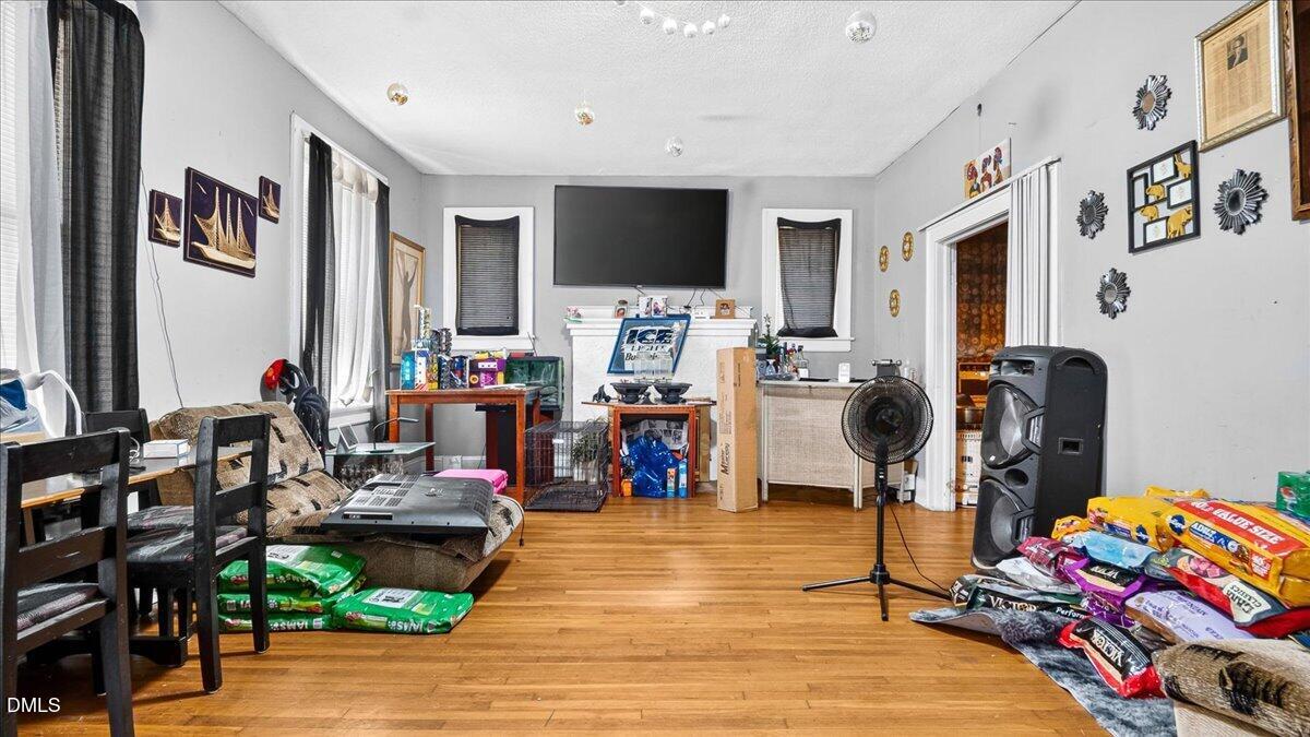 124 Granite Street Property Photo 4