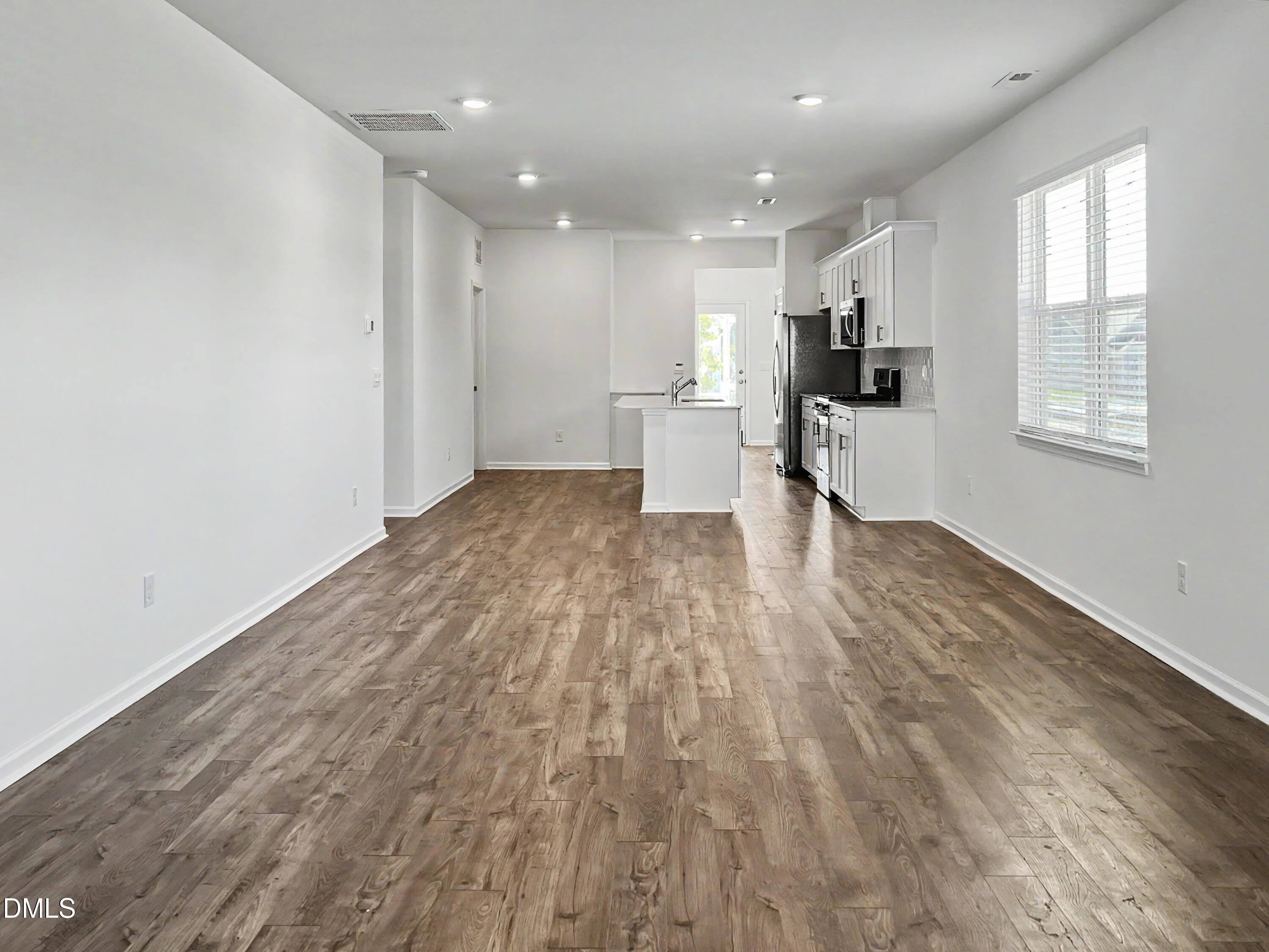 1404 Jasmine View Way Property Photo 2