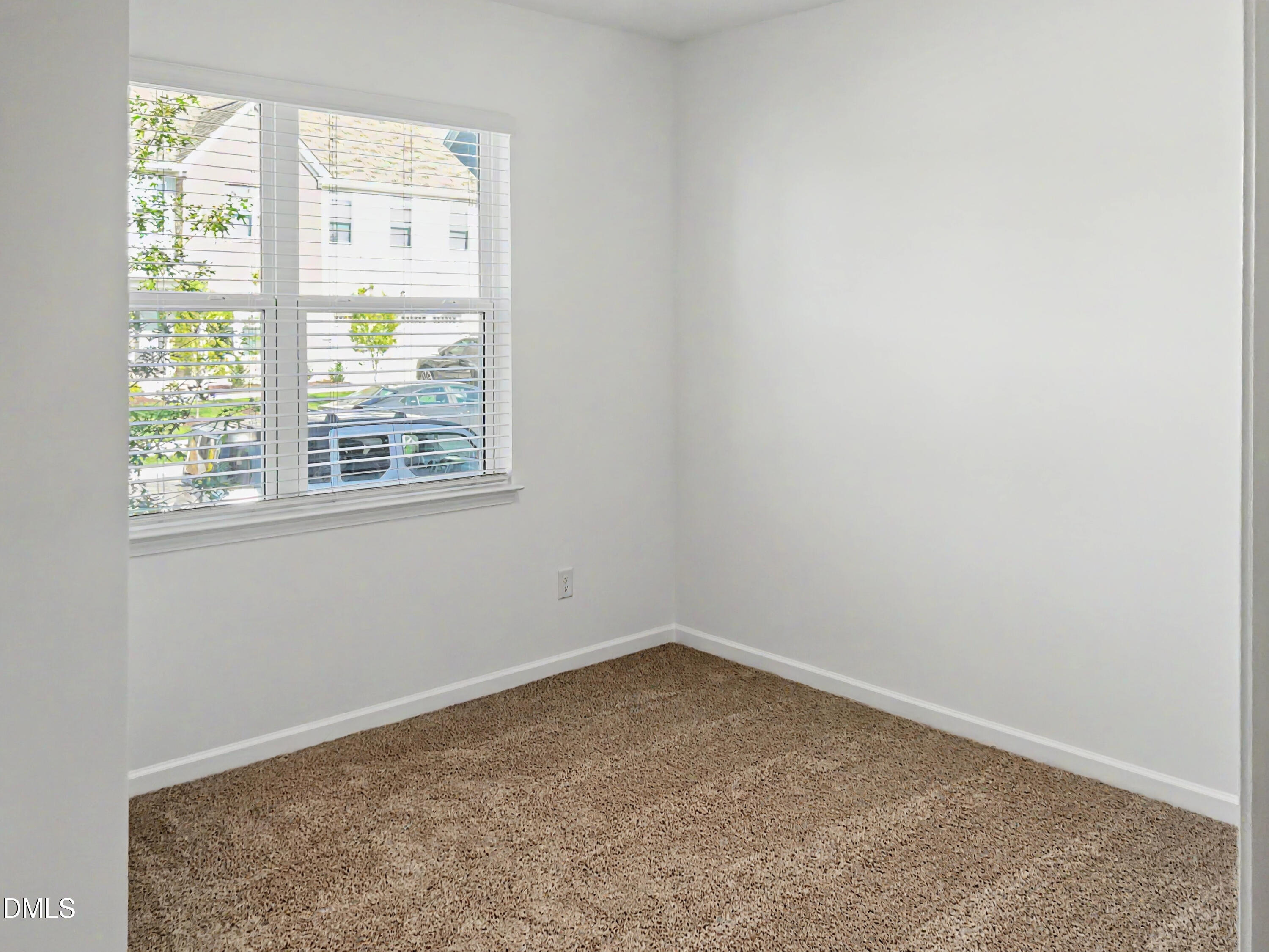 1404 Jasmine View Way Property Photo 17