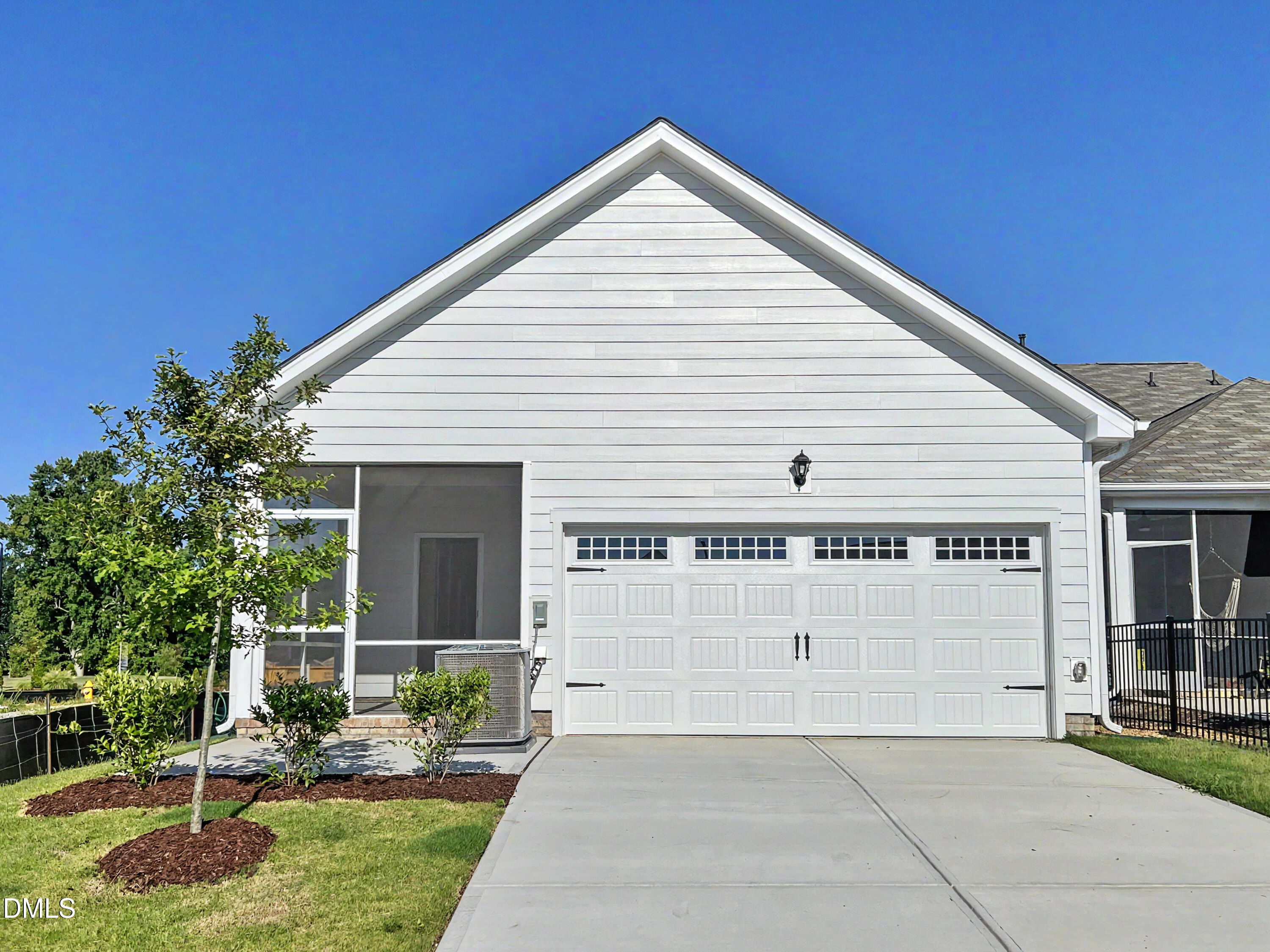 1404 Jasmine View Way Property Photo 19