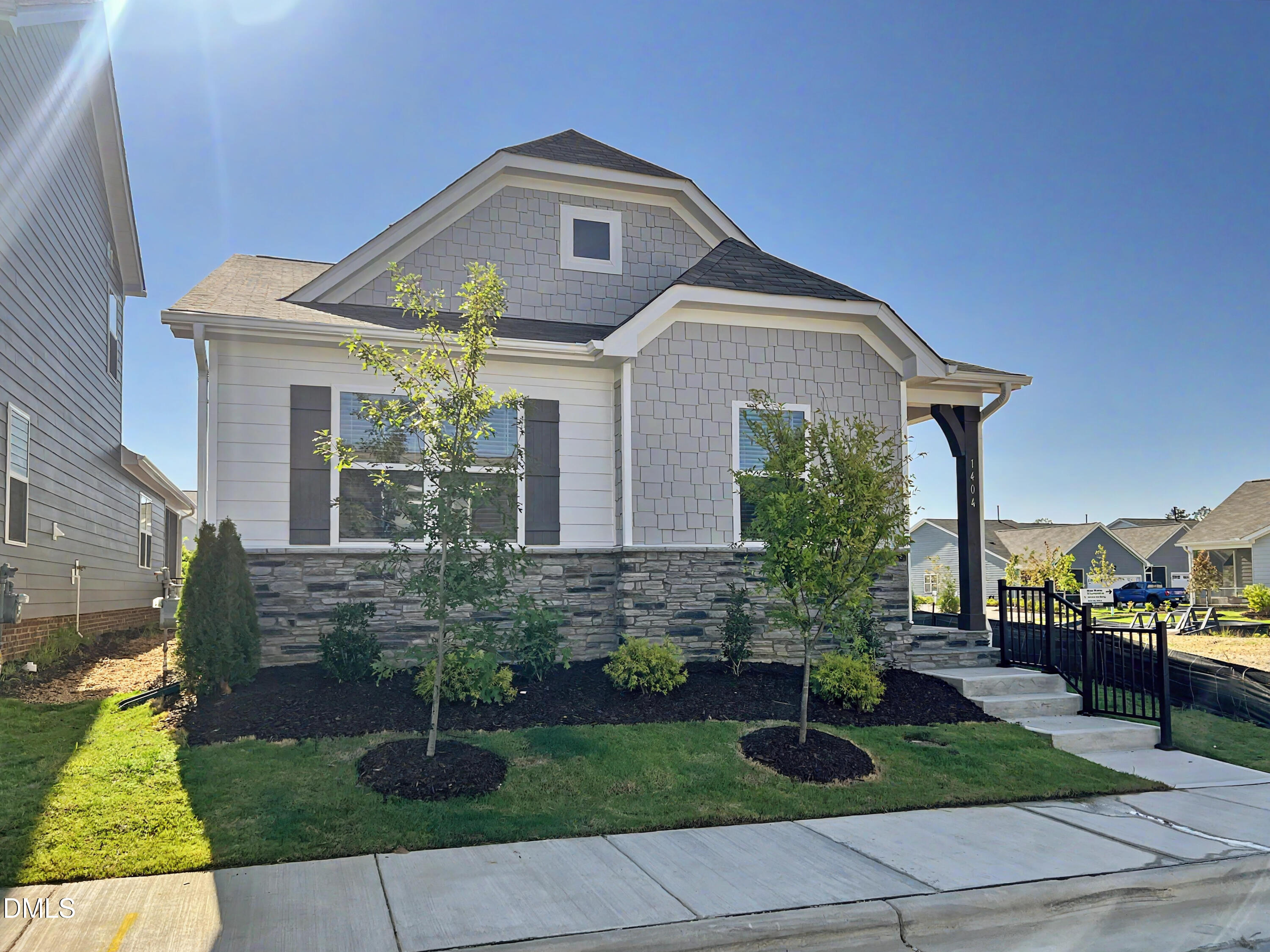 1404 Jasmine View Way Property Photo 25