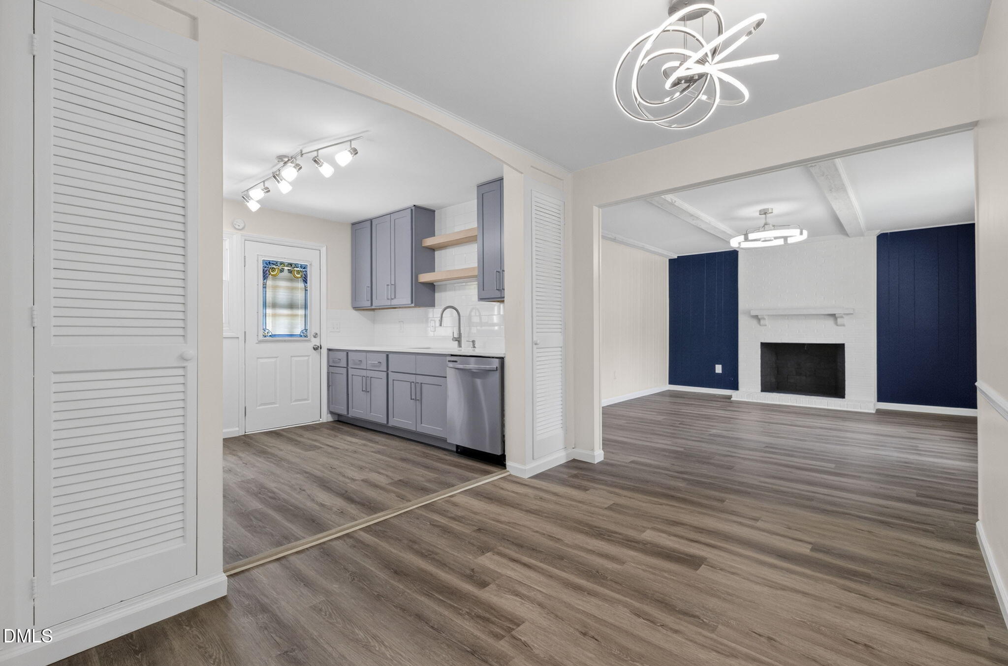 2520 Little John Road Property Photo 1
