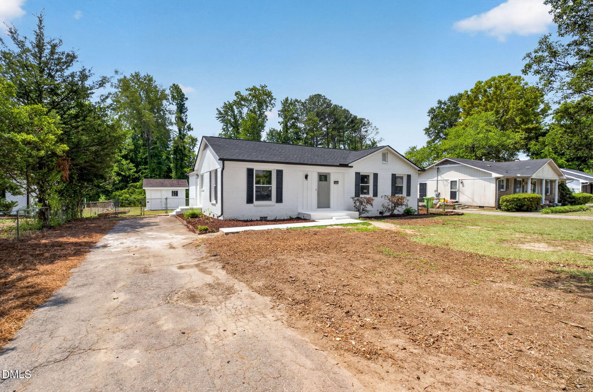2520 Little John Road Property Photo 5
