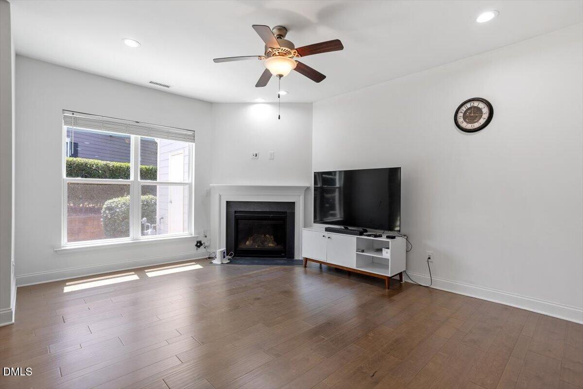 205 Castien Cove Place Property Photo 5
