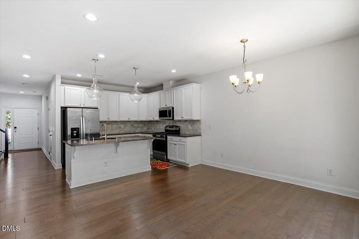 205 Castien Cove Place Property Photo 8