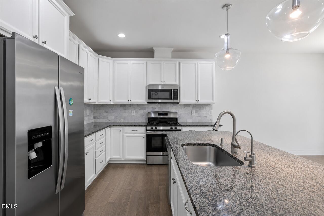 205 Castien Cove Place Property Photo 12