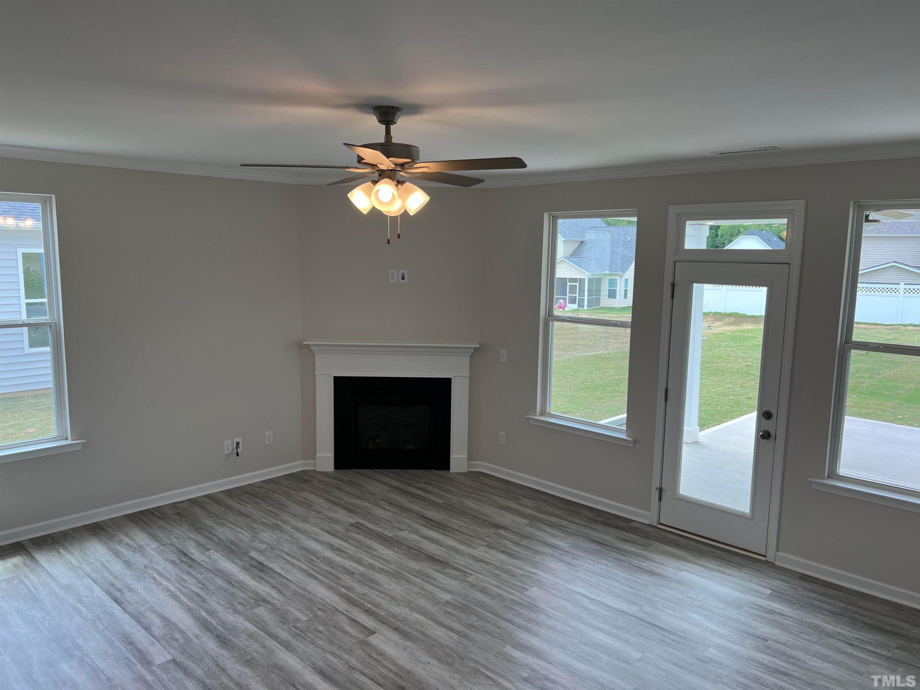 248 Streamliner Boulevard Property Photo 3