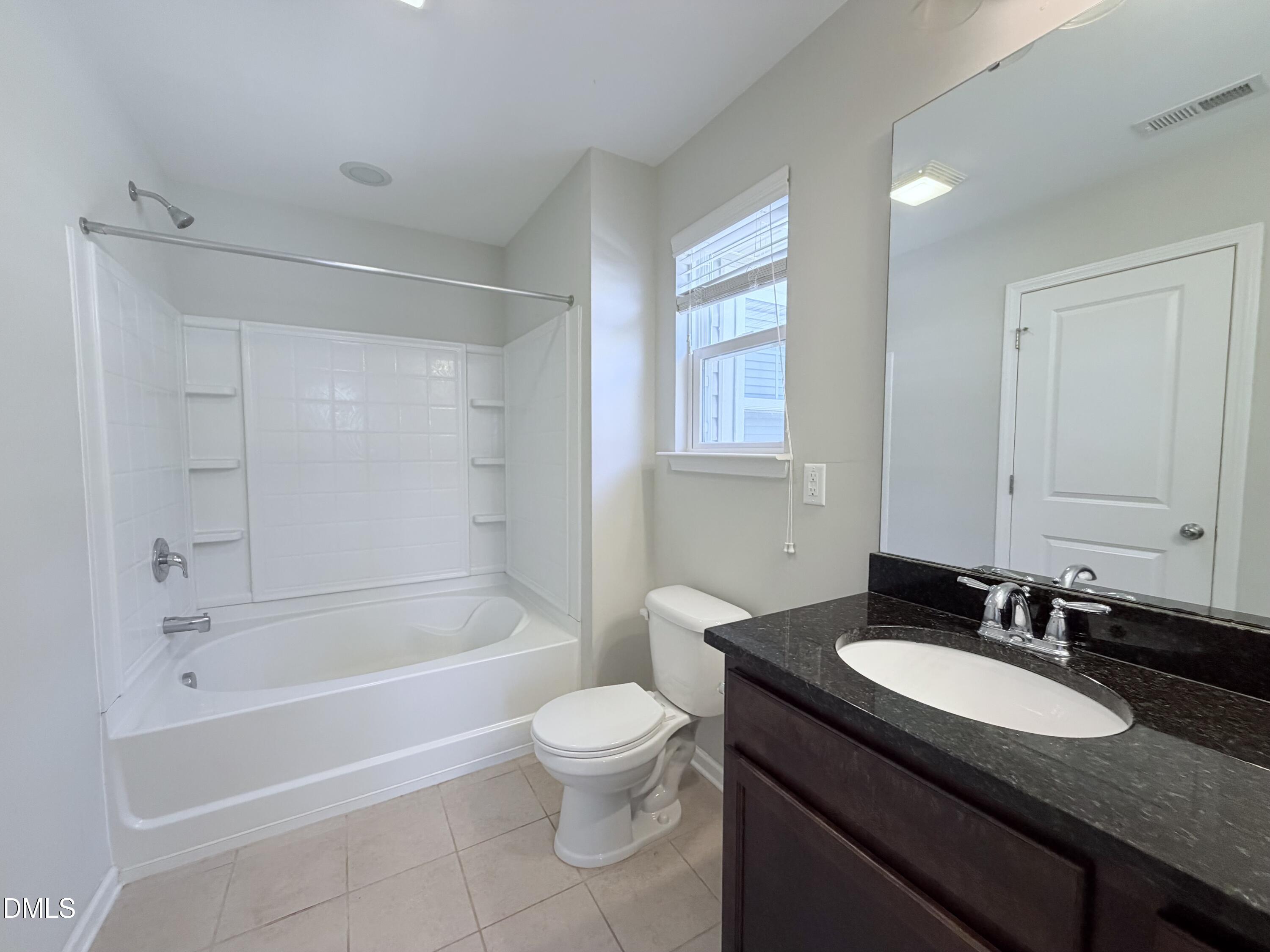 210 Hamlet Place Property Photo 11
