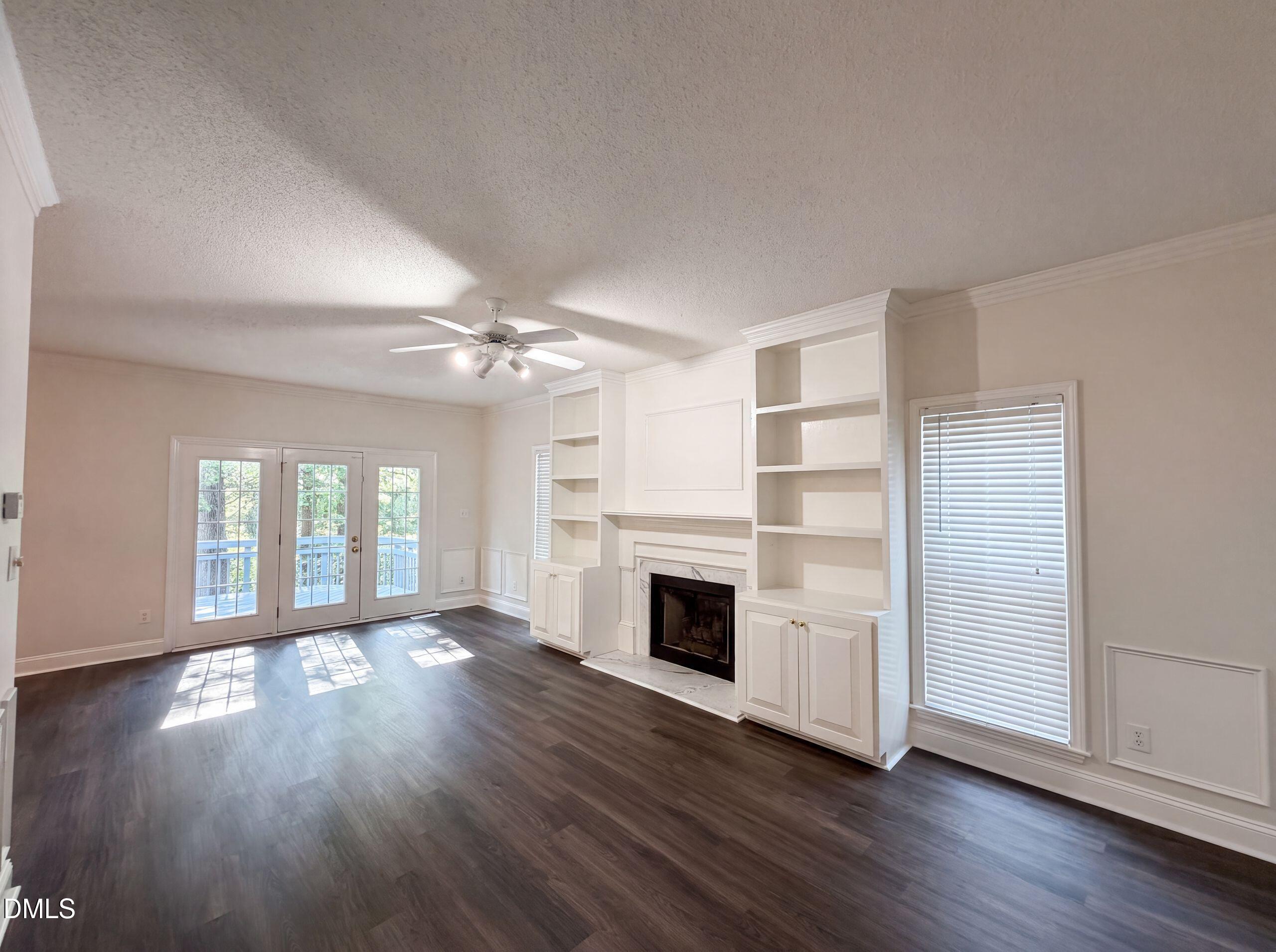6113 Remington Lake Drive Property Photo 3