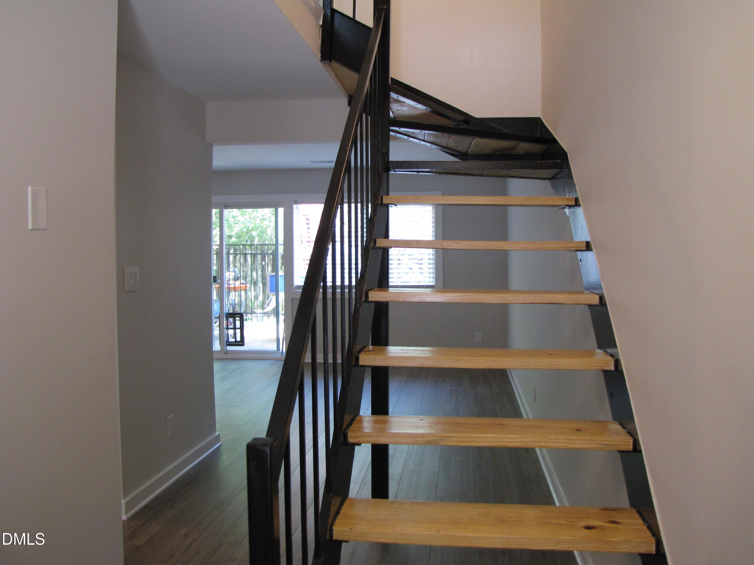 220 Elizabeth Street Apt B2 Property Photo 2