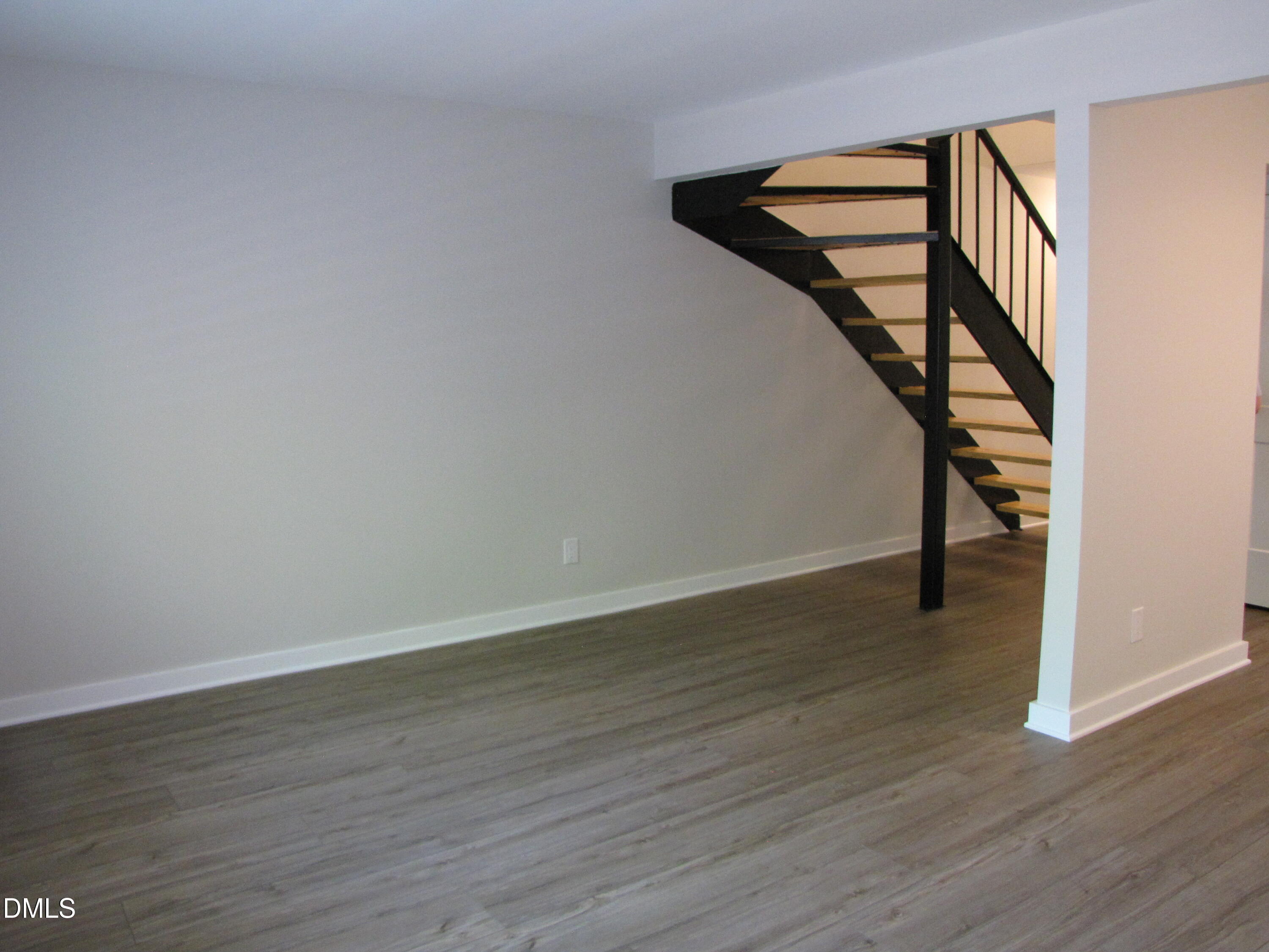 220 Elizabeth Street Apt B2 Property Photo 4