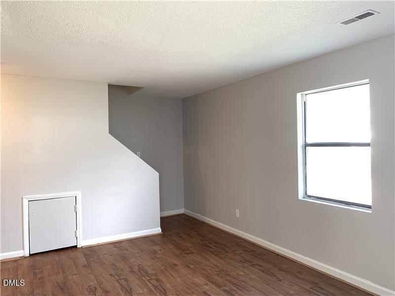 1427 Cherrycrest Drive Property Photo 11