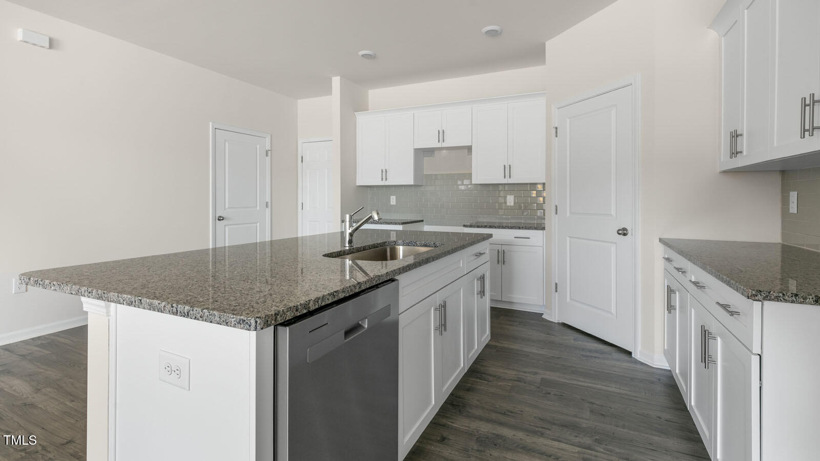 931 Sculptor Street Property Photo 10