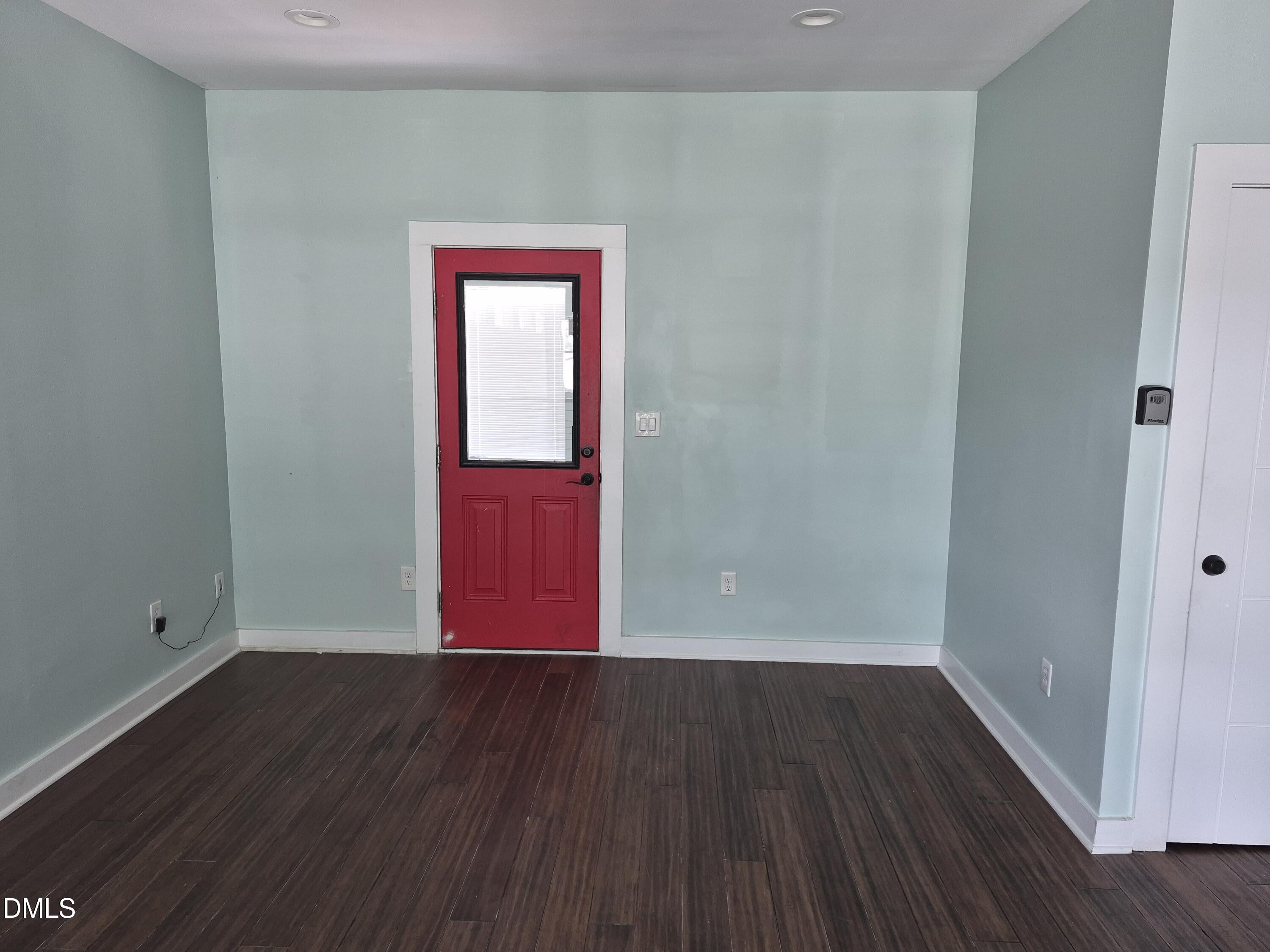 603 Lee Street Property Photo 16