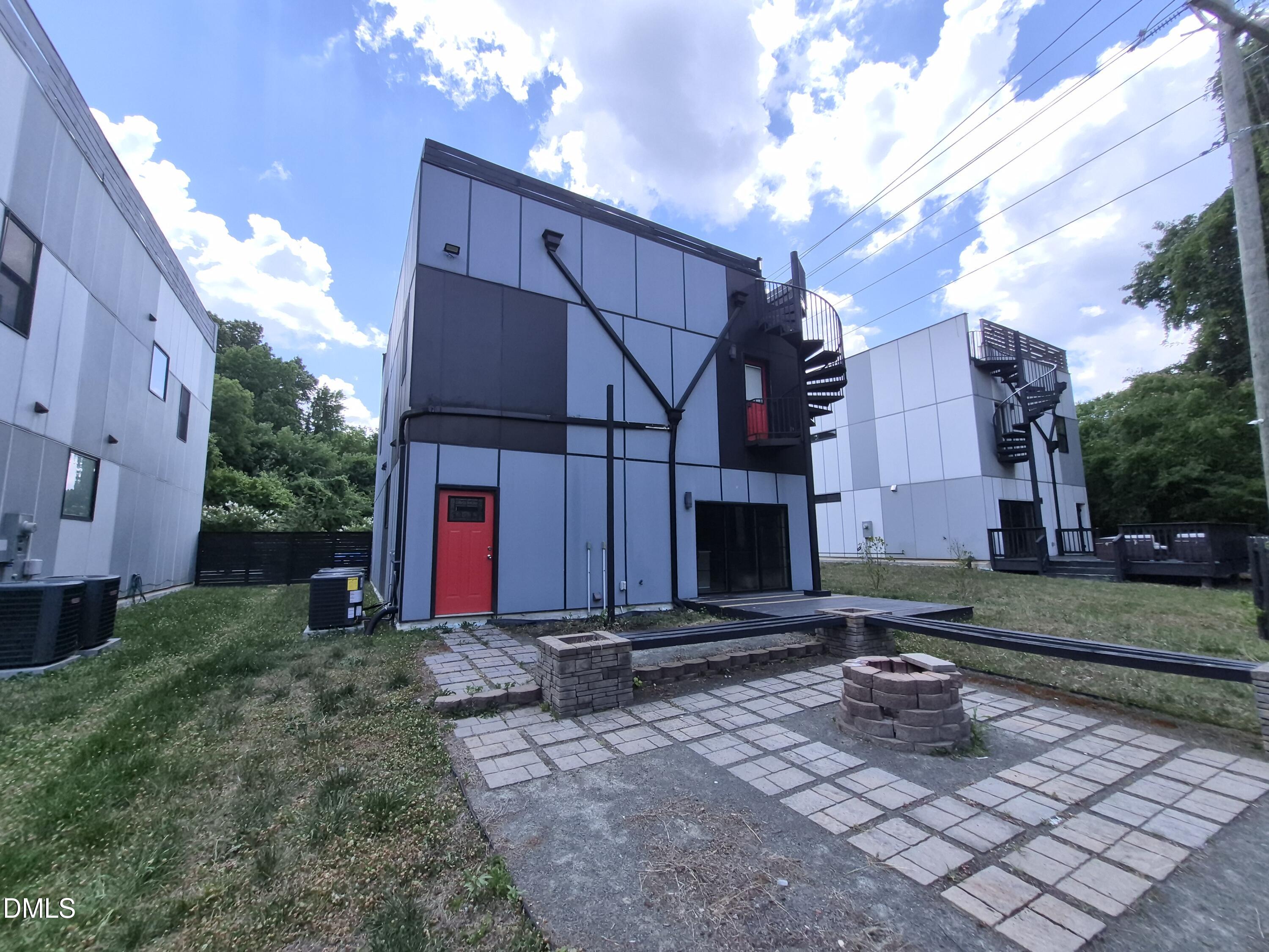 603 Lee Street Property Photo 23