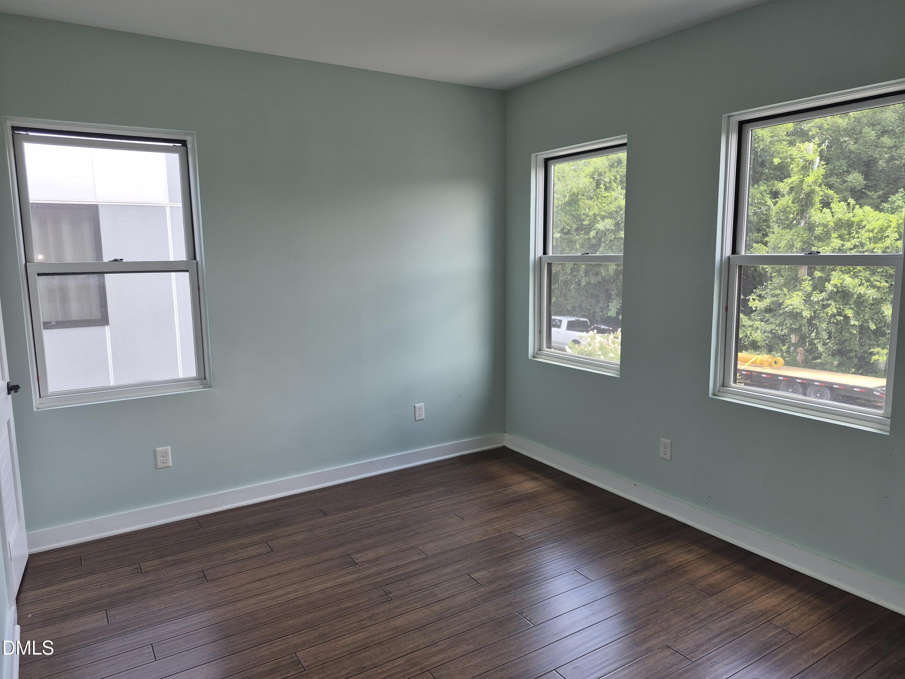 603 Lee Street Property Photo 28