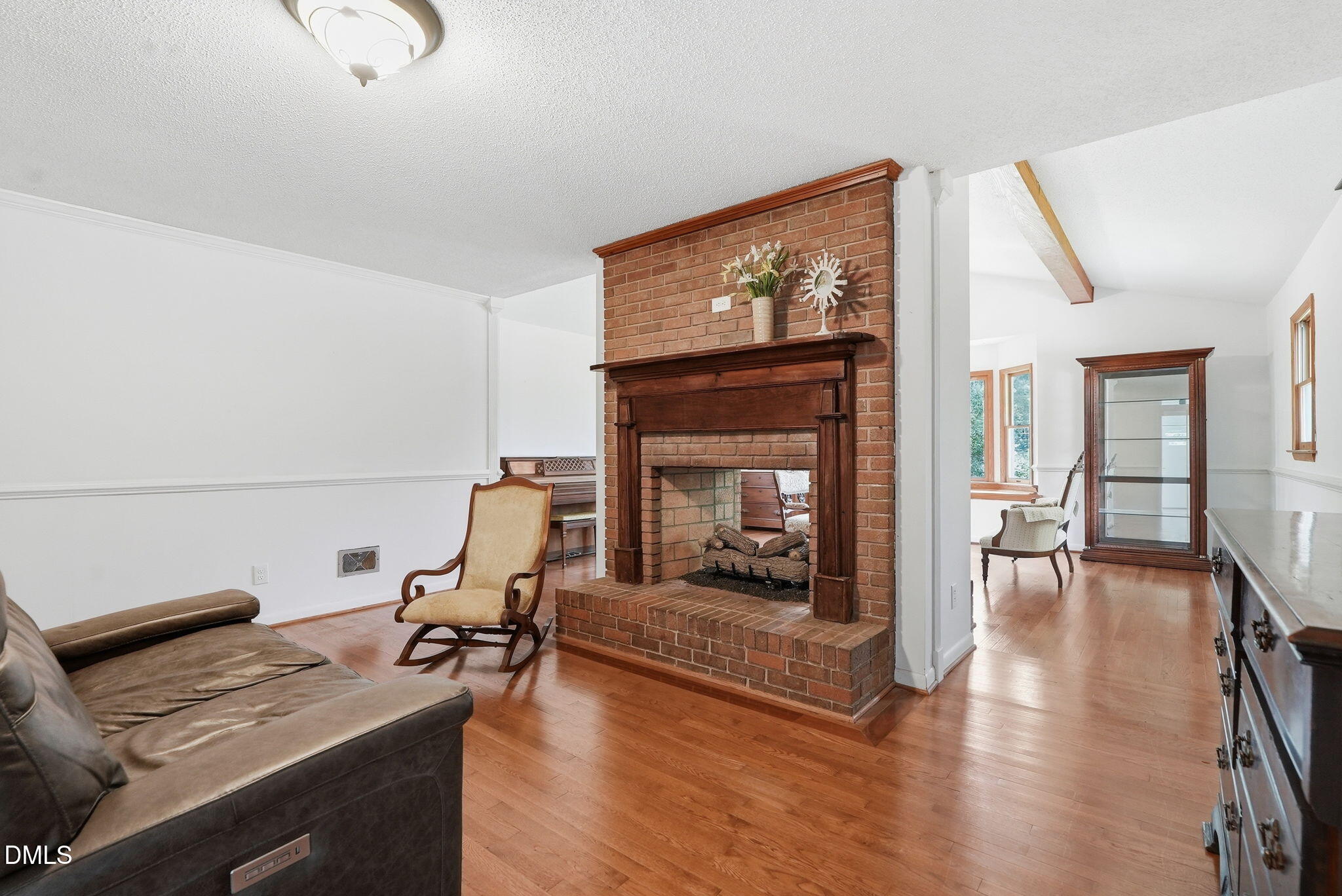 4409 Leota Drive Property Photo 6