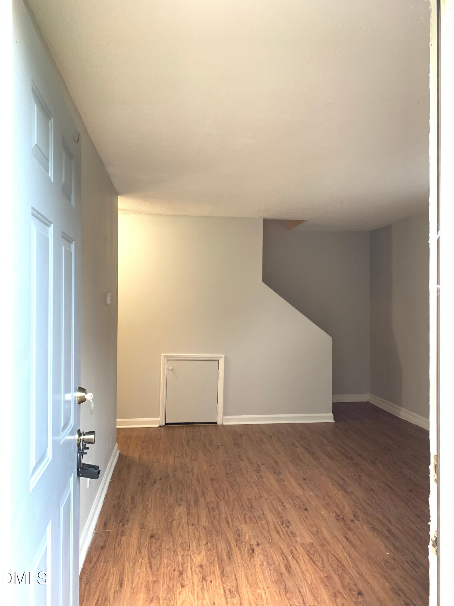 1419 Cherrycrest Drive Property Photo 2