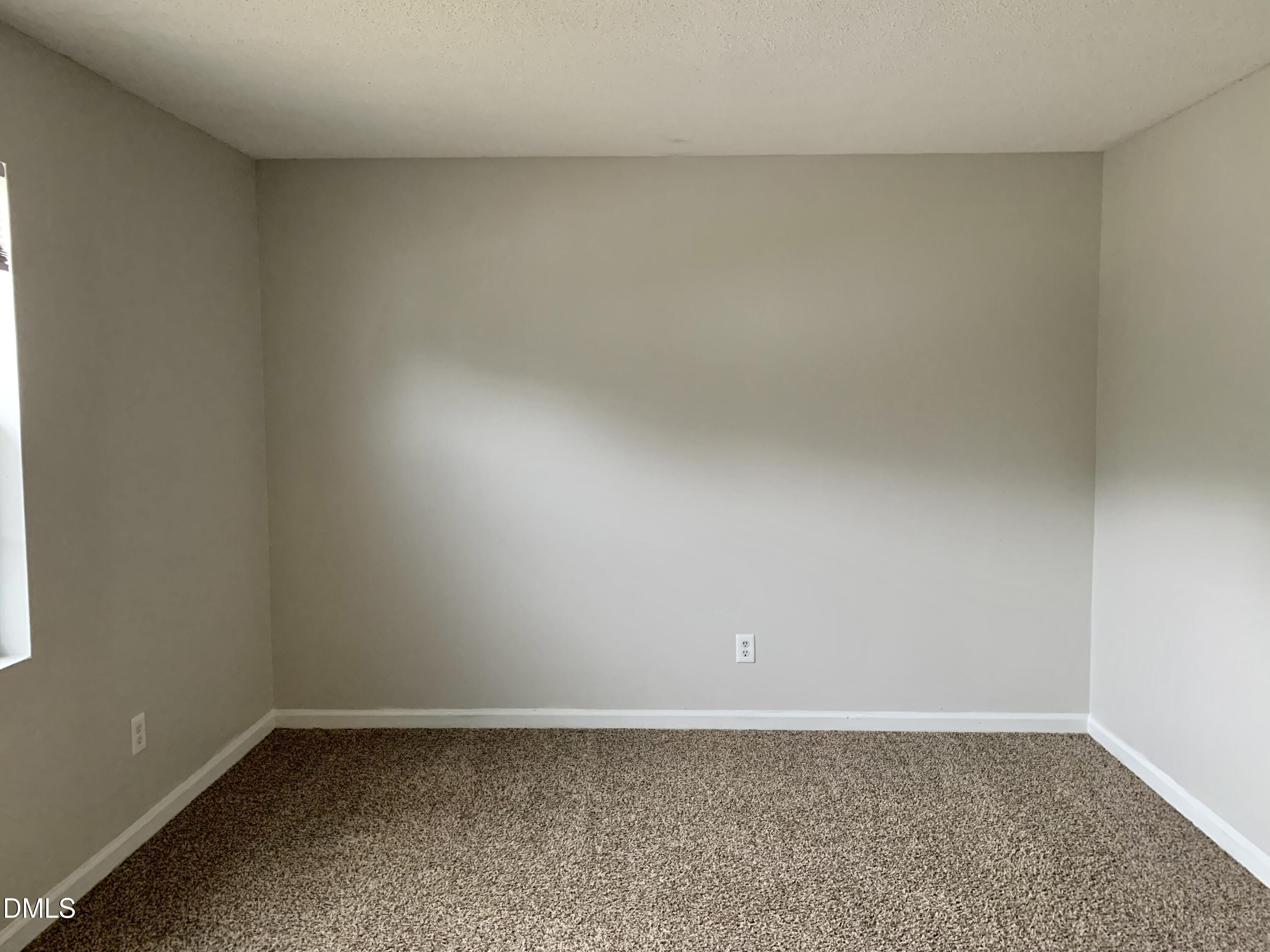1419 Cherrycrest Drive Property Photo 3